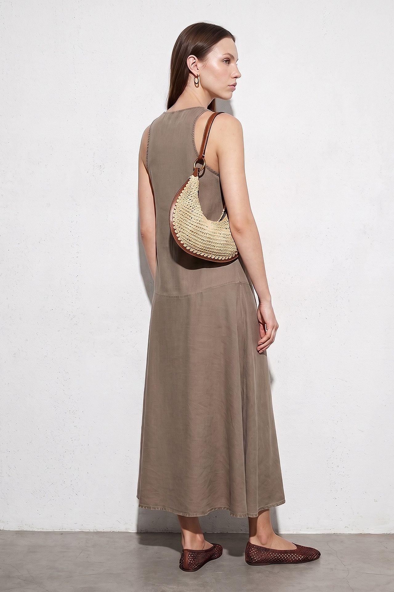DILVIN Sleeveless Straight Maxi Dress 2