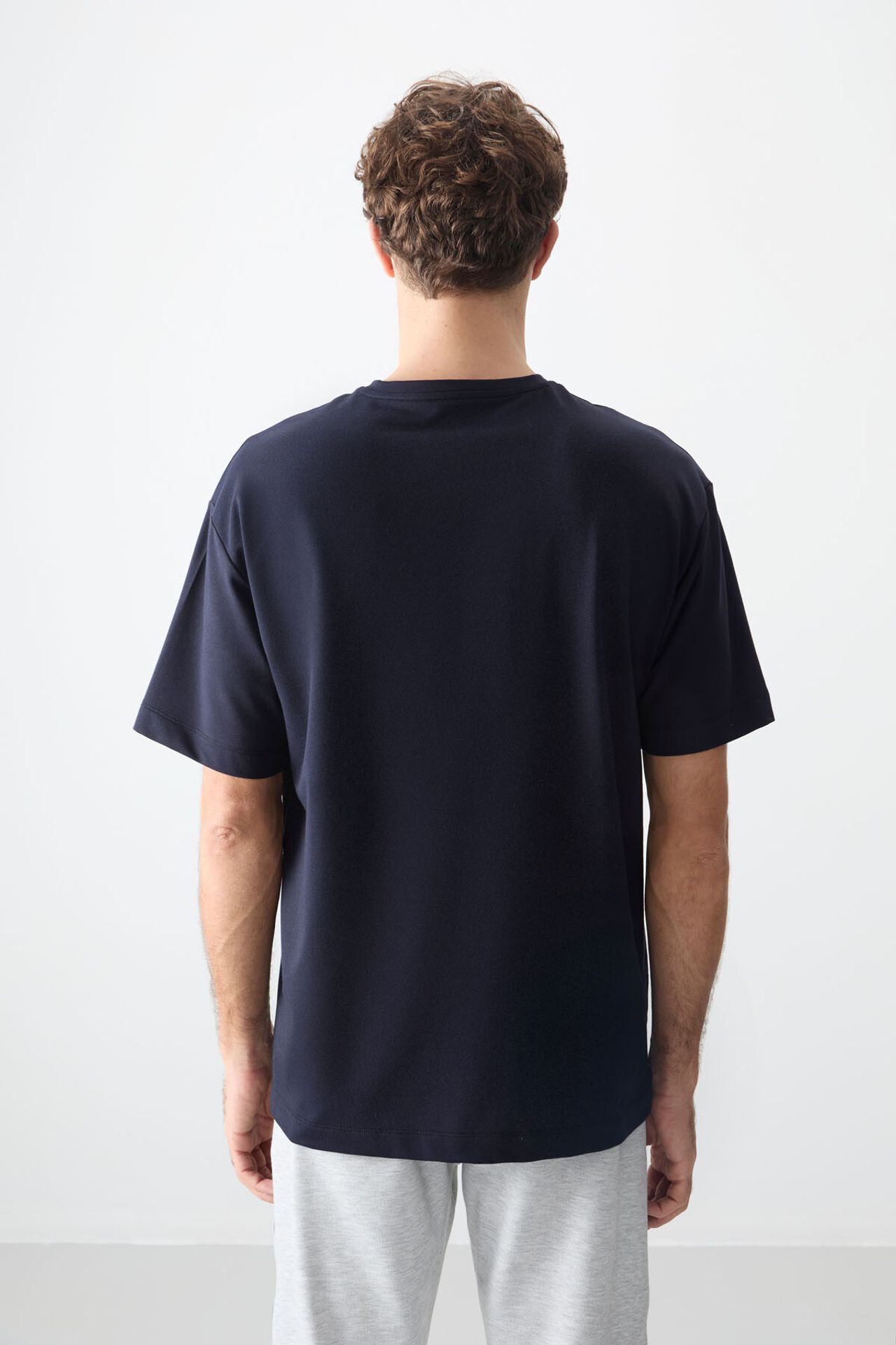 TOMMY Oversized Printed Crew Neck T-Shirt 5