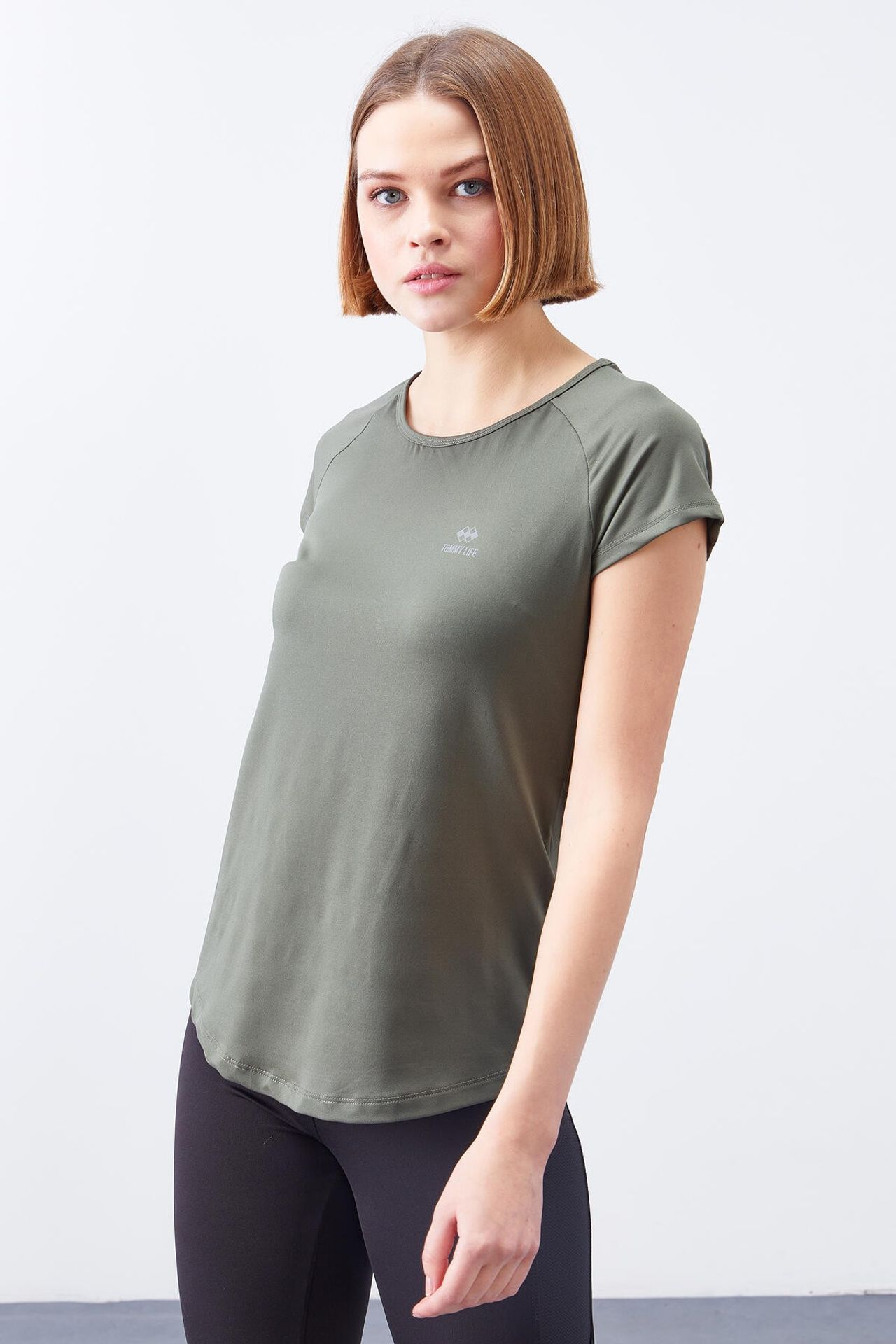 TOMMY Women's Short-Sleeve Crew Neck T-Shirt 5