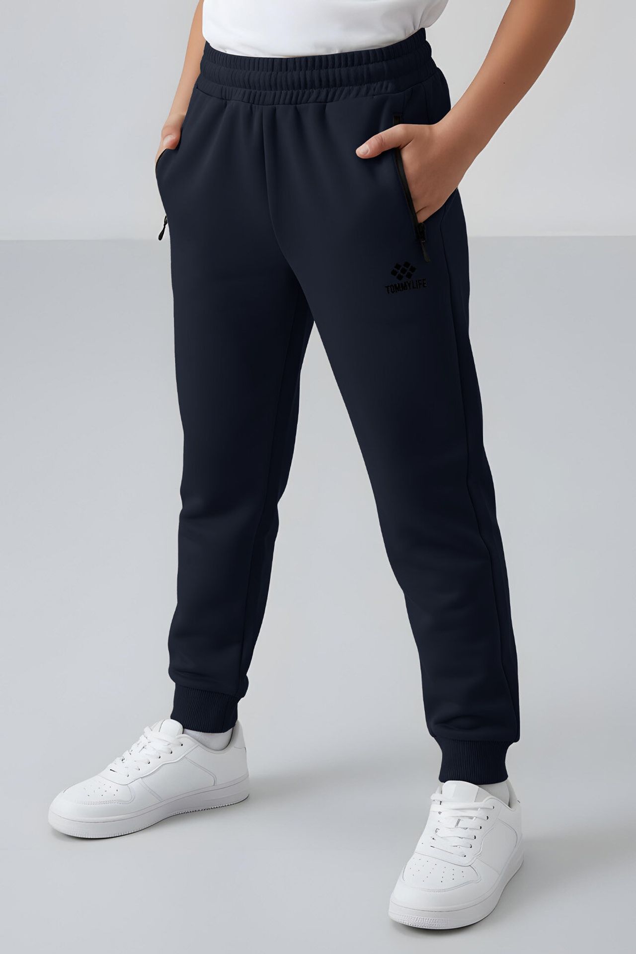 TOMMY Youth Sweatpants 3
