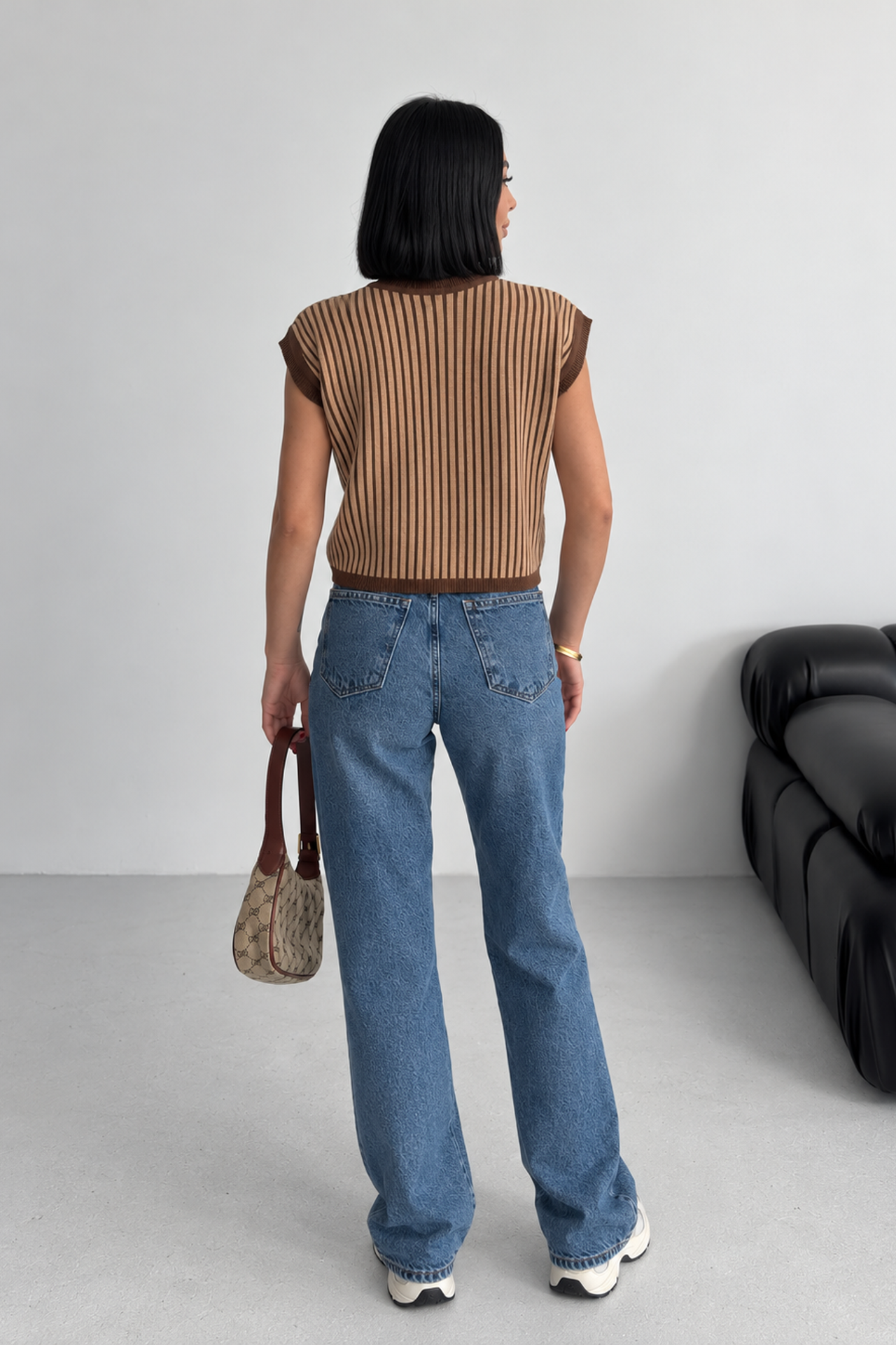 MY FASHION Striped Ribbed Knit Crop Top with Button Closure 3