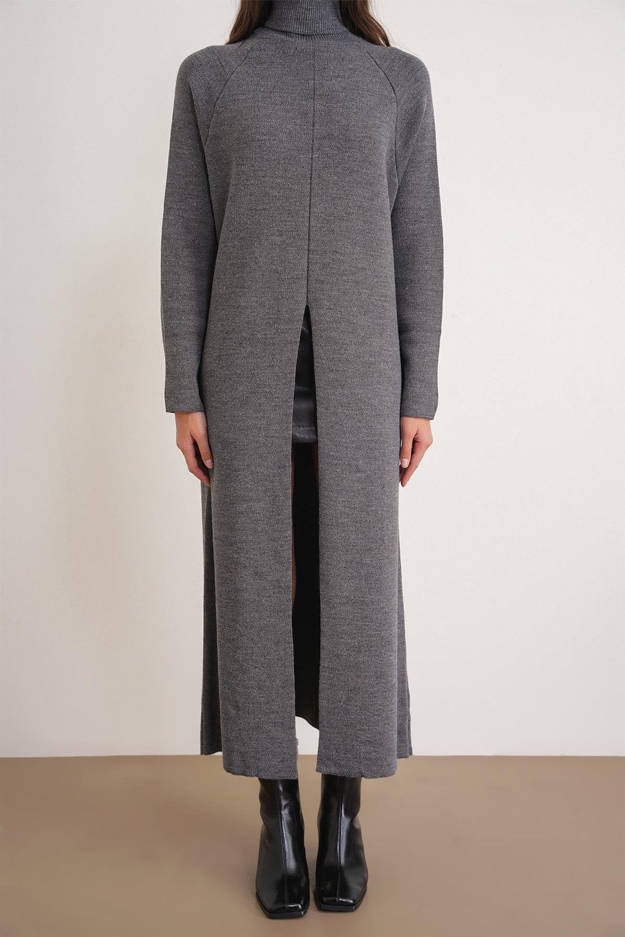 MIXRAY Turtleneck Knit Maxi Dress with Slit 5