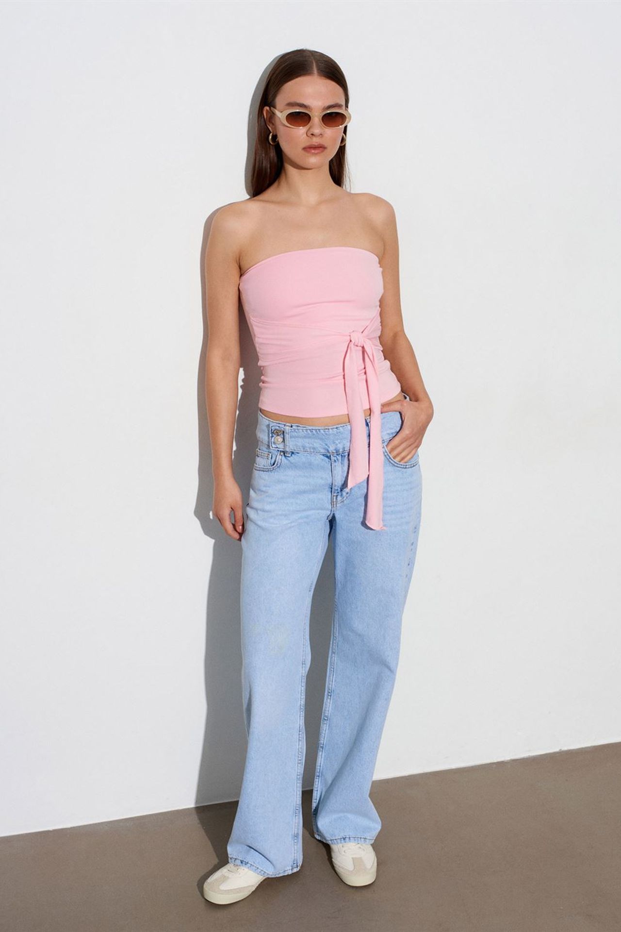 DILVIN Mid-Waist Wide-Leg Cotton Denim Jeans 1