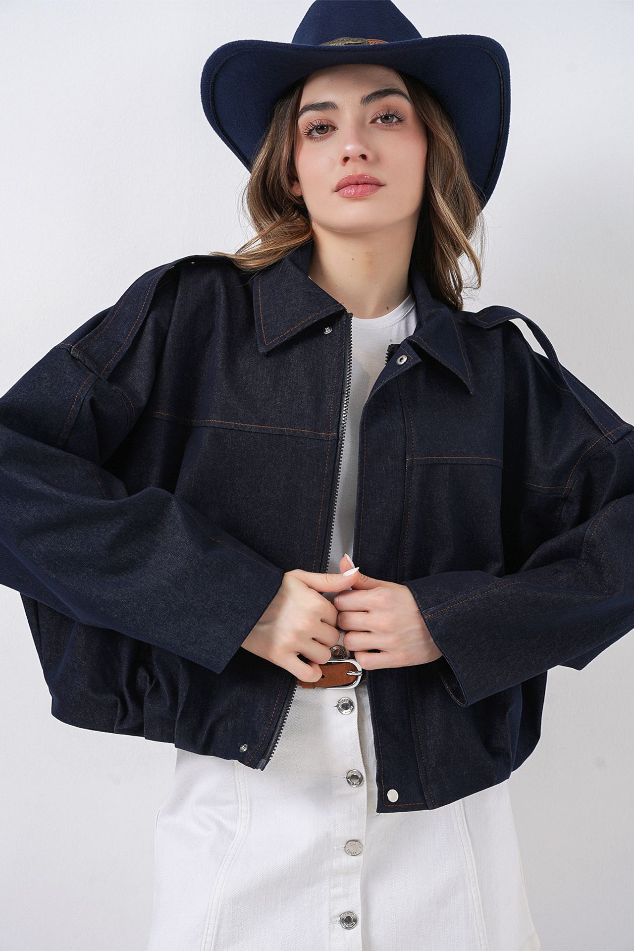 BDART Oversized Crop Jacket with Zipper and Pocket 5