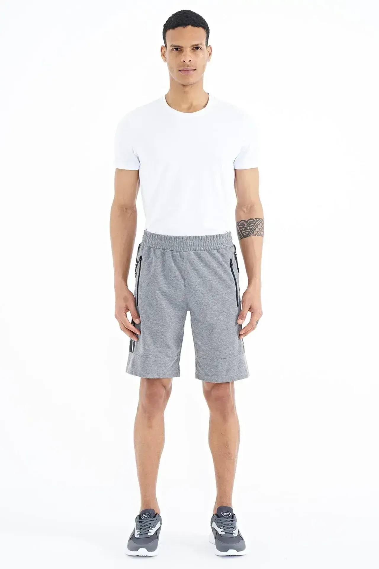 TOMMY Men's Jersey Pull-On Shorts 2