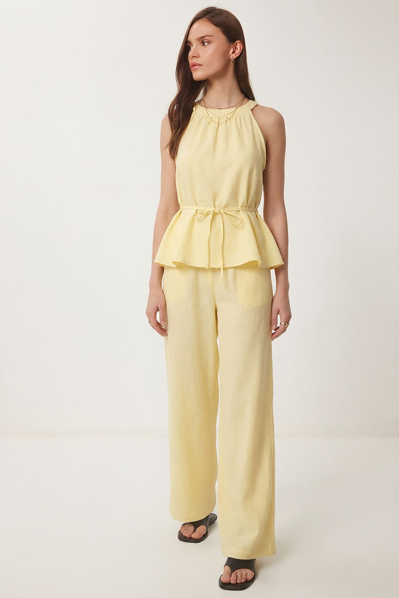 ISTANBUL High Waist Halter Neck Two-Piece Coordinated Set 2