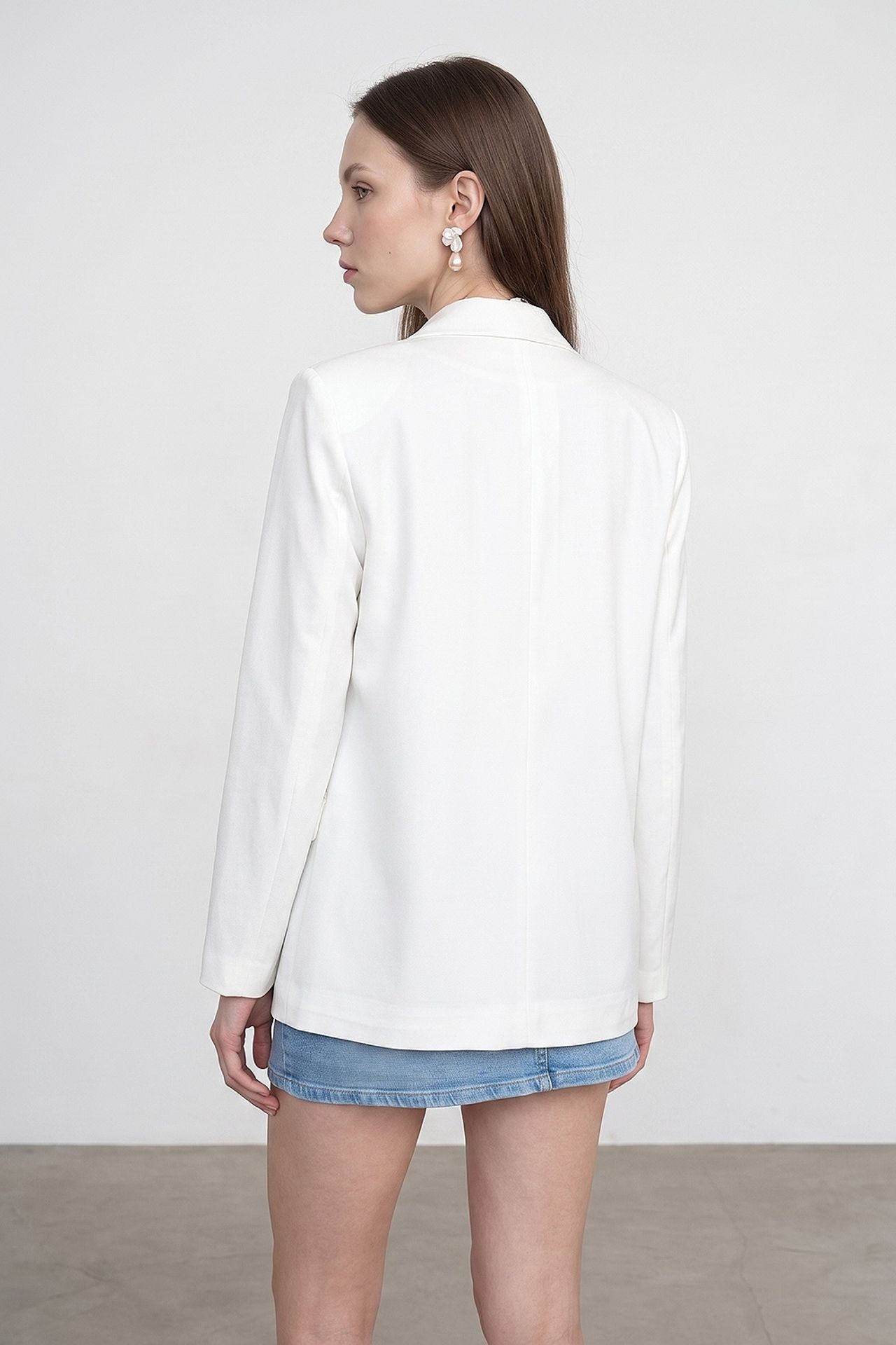 DILVIN Long Satin Shawl-collar Blazer 3