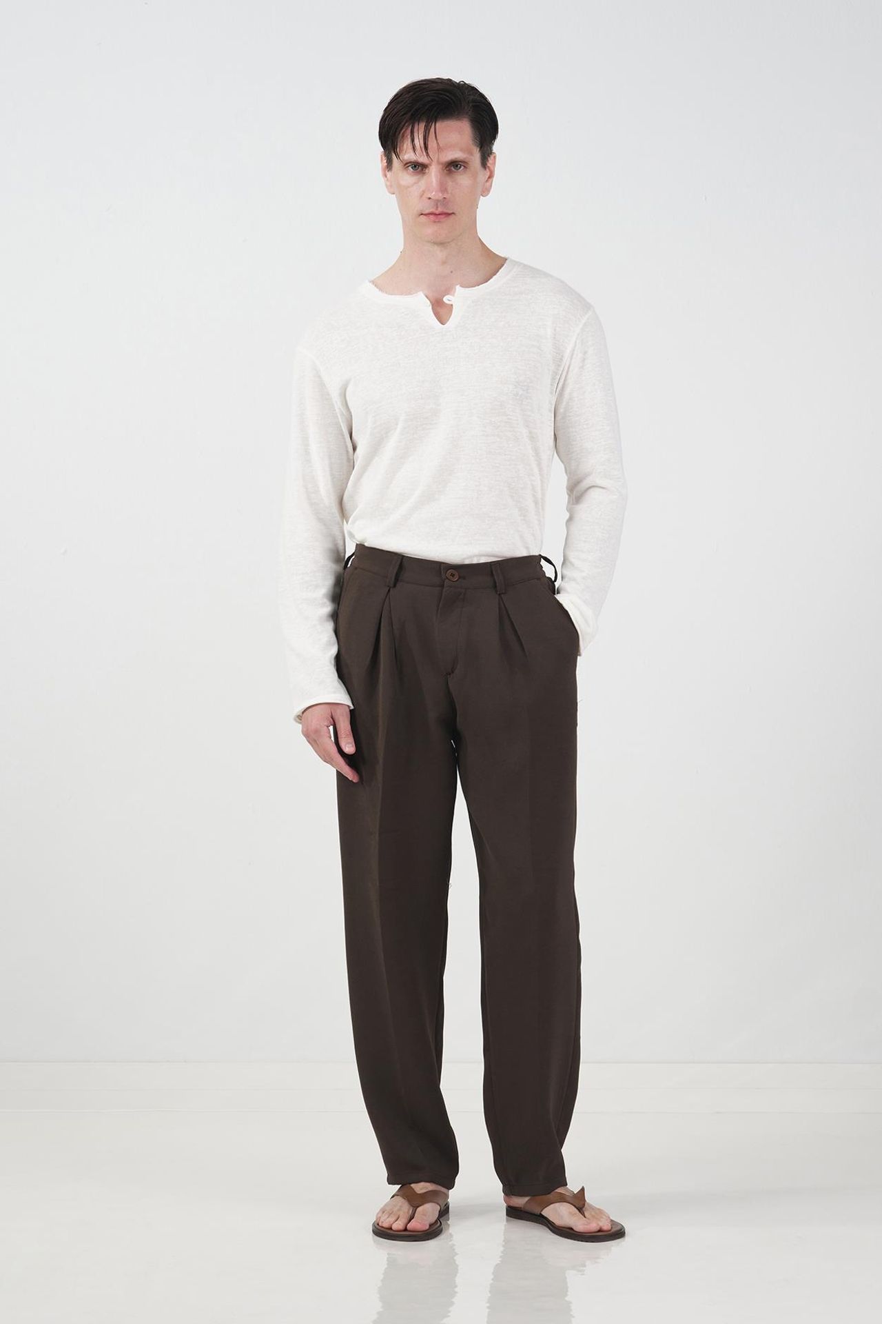 GIESTO Straight Leg Pleated Trousers 1