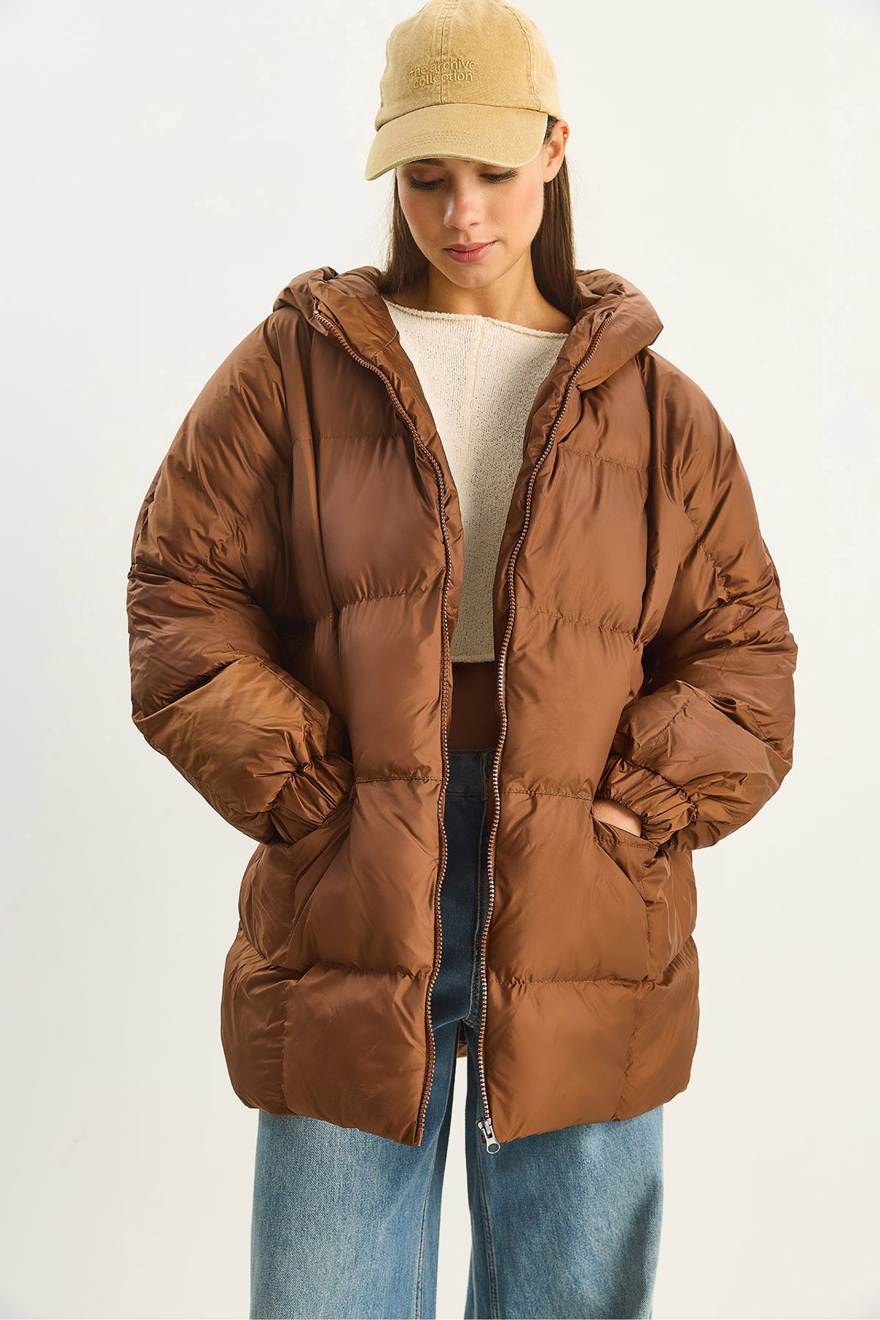 LUCCI Hooded Oversized Thick Puffer Jacket 3