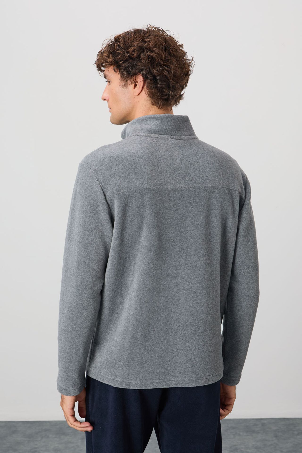 TOMMY Men's Plush Half-Zip Sweatshirt 6