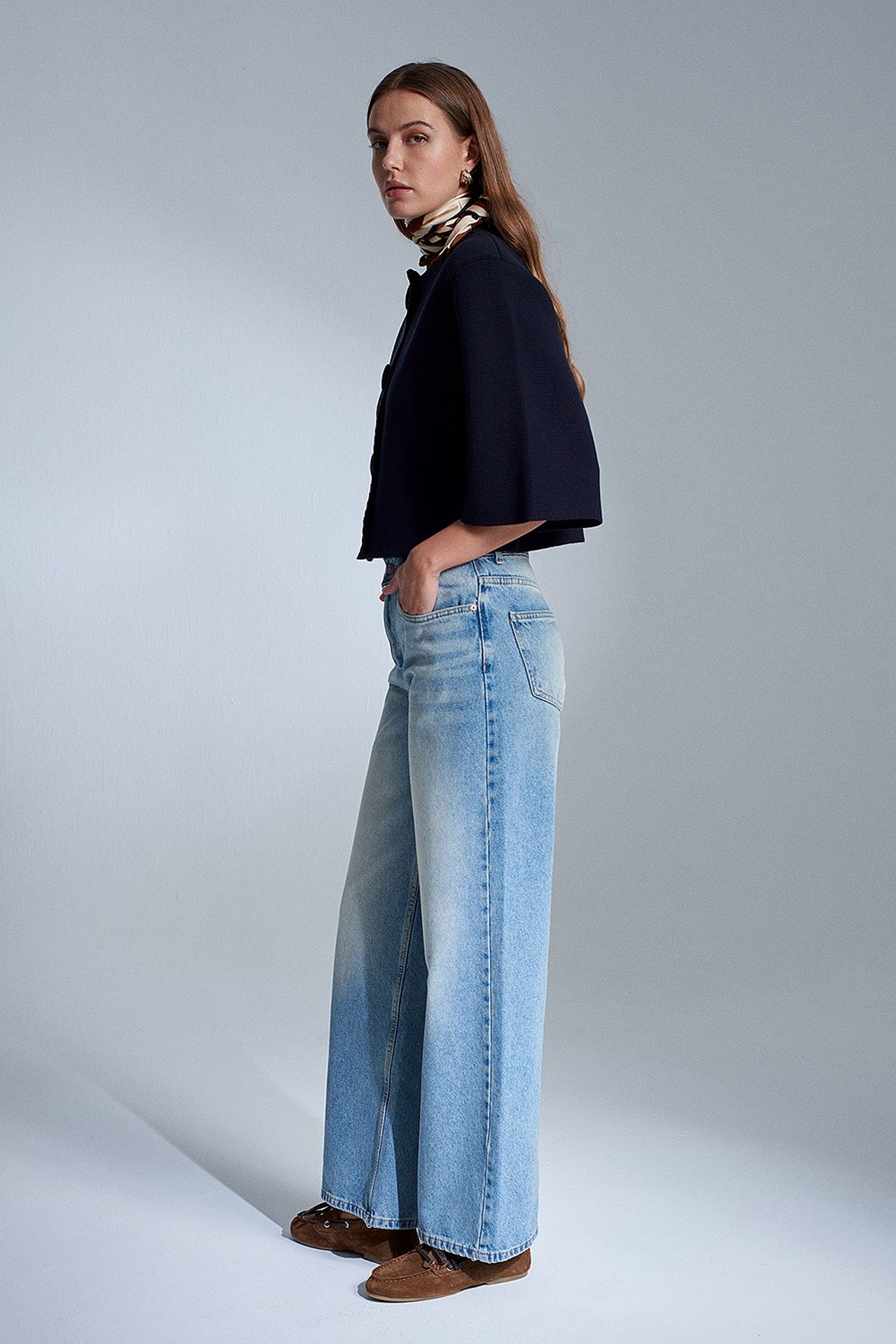 DILVIN Crop Jacquard Button Cardigan 5