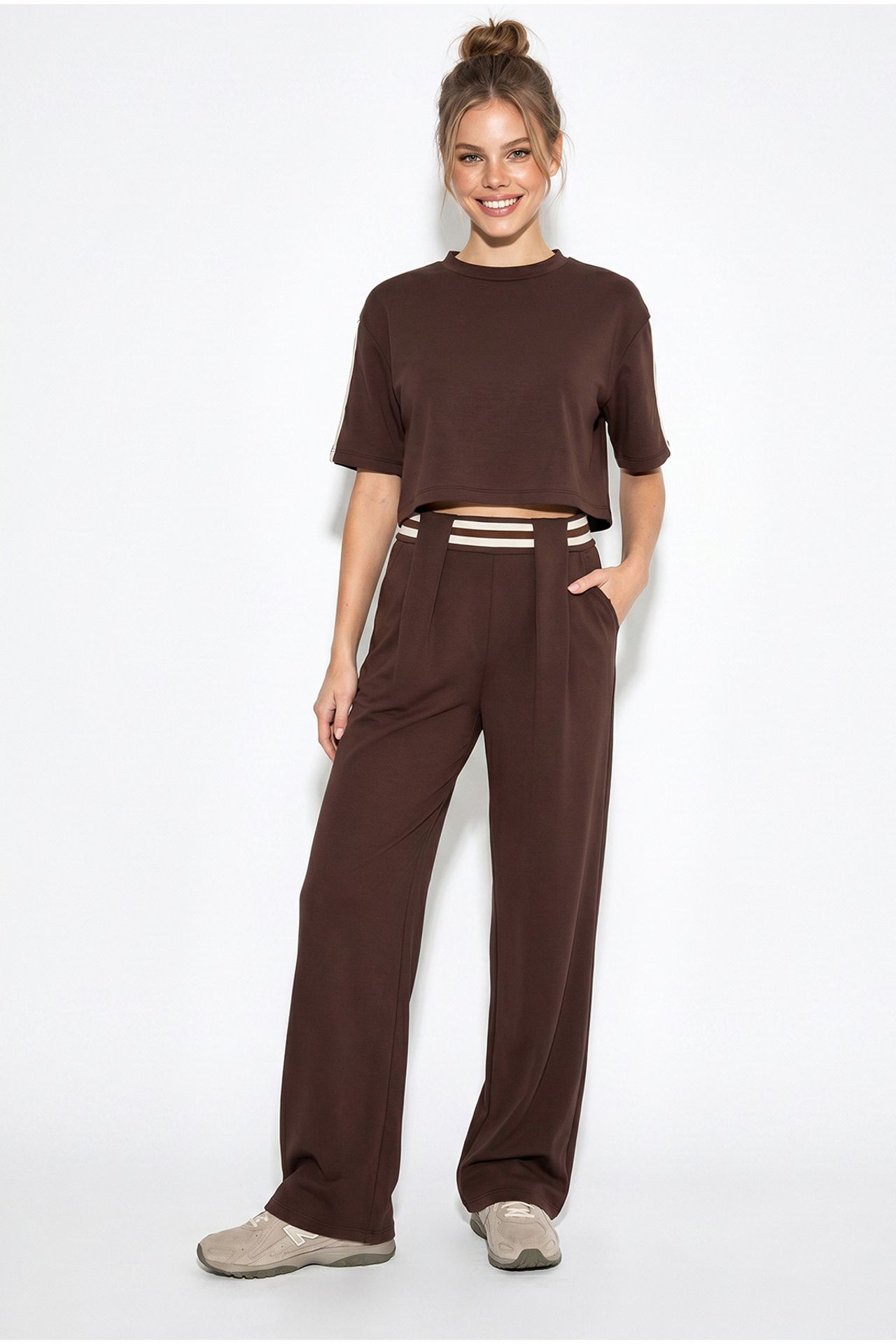 LUCCI 2-Piece Crew Neck T-Shirt And Wide Leg Trousers Set 1