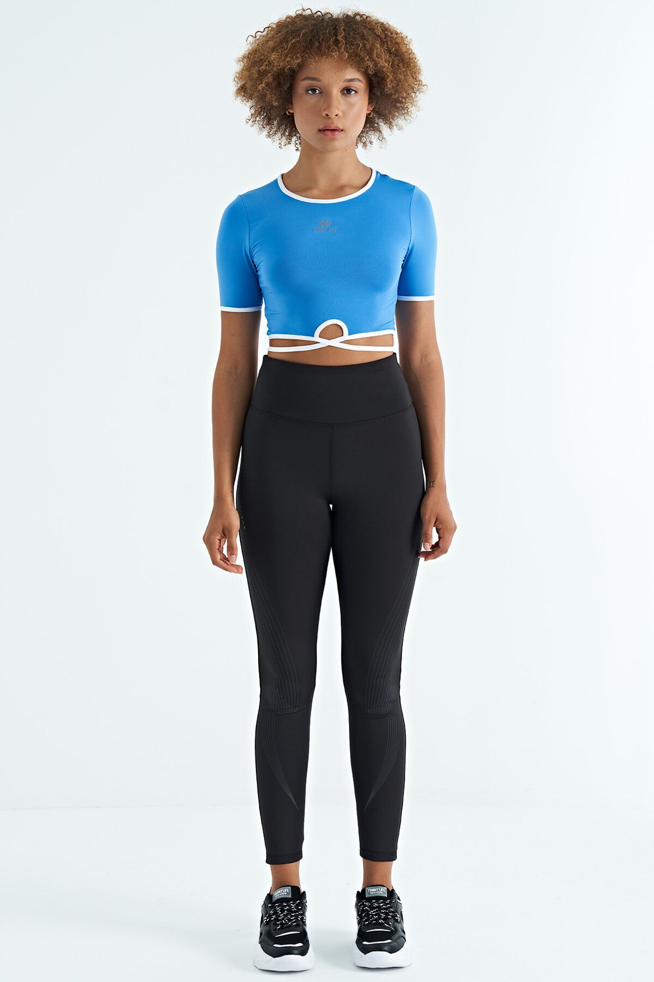 TOMMY Elastic Crop T-Shirt with Crew Neck 3