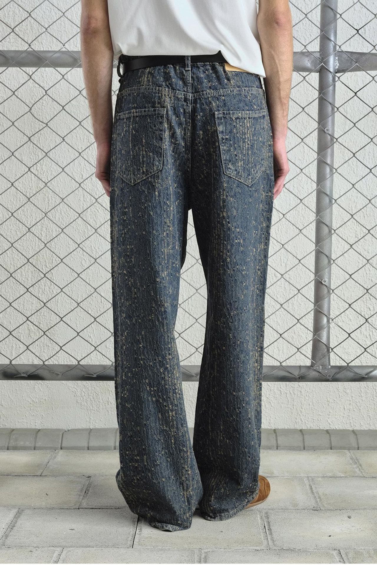 GIESTO Baggy Fit Textured Denim Jeans 3
