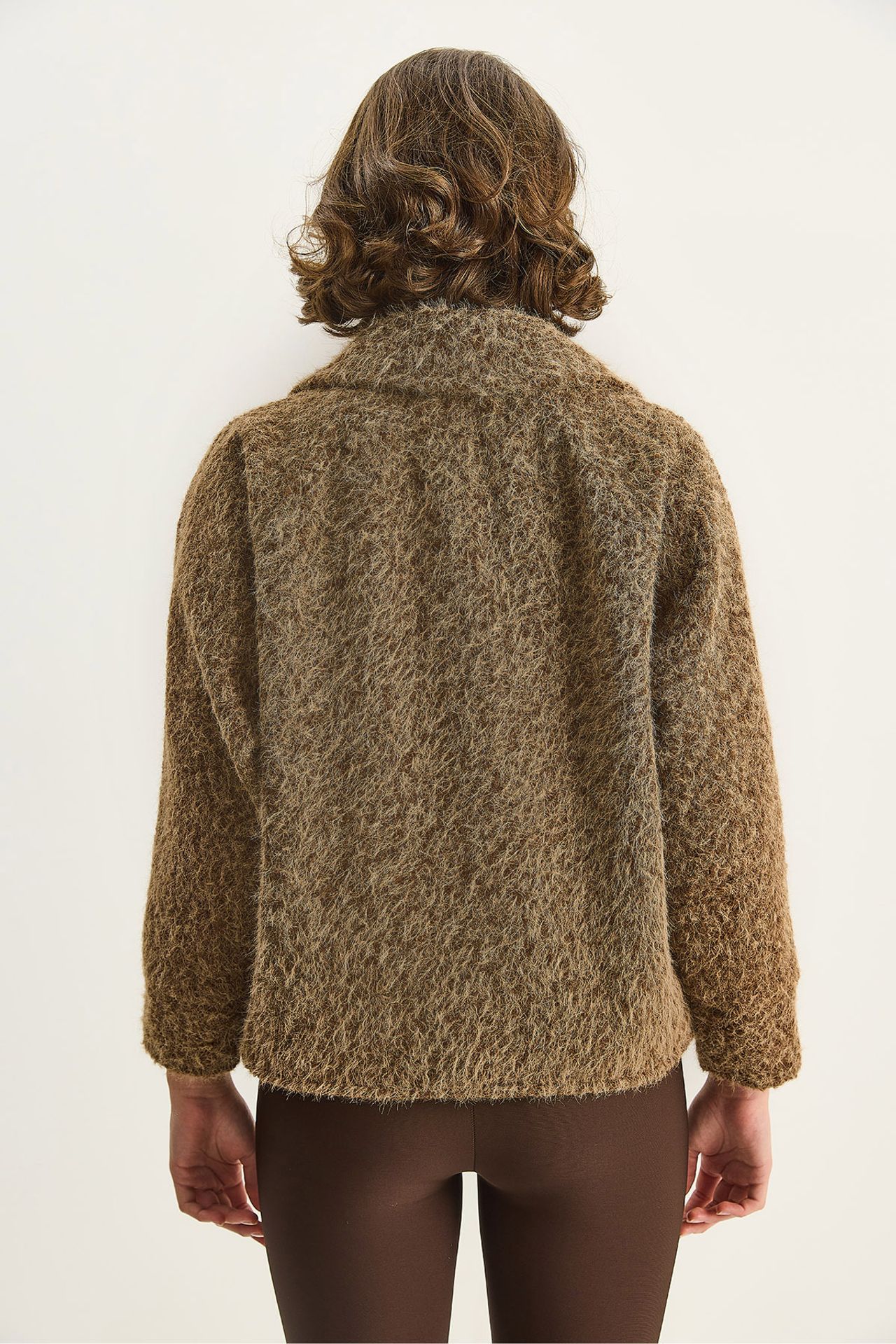 LUCCI Coat with Belt Detail 6