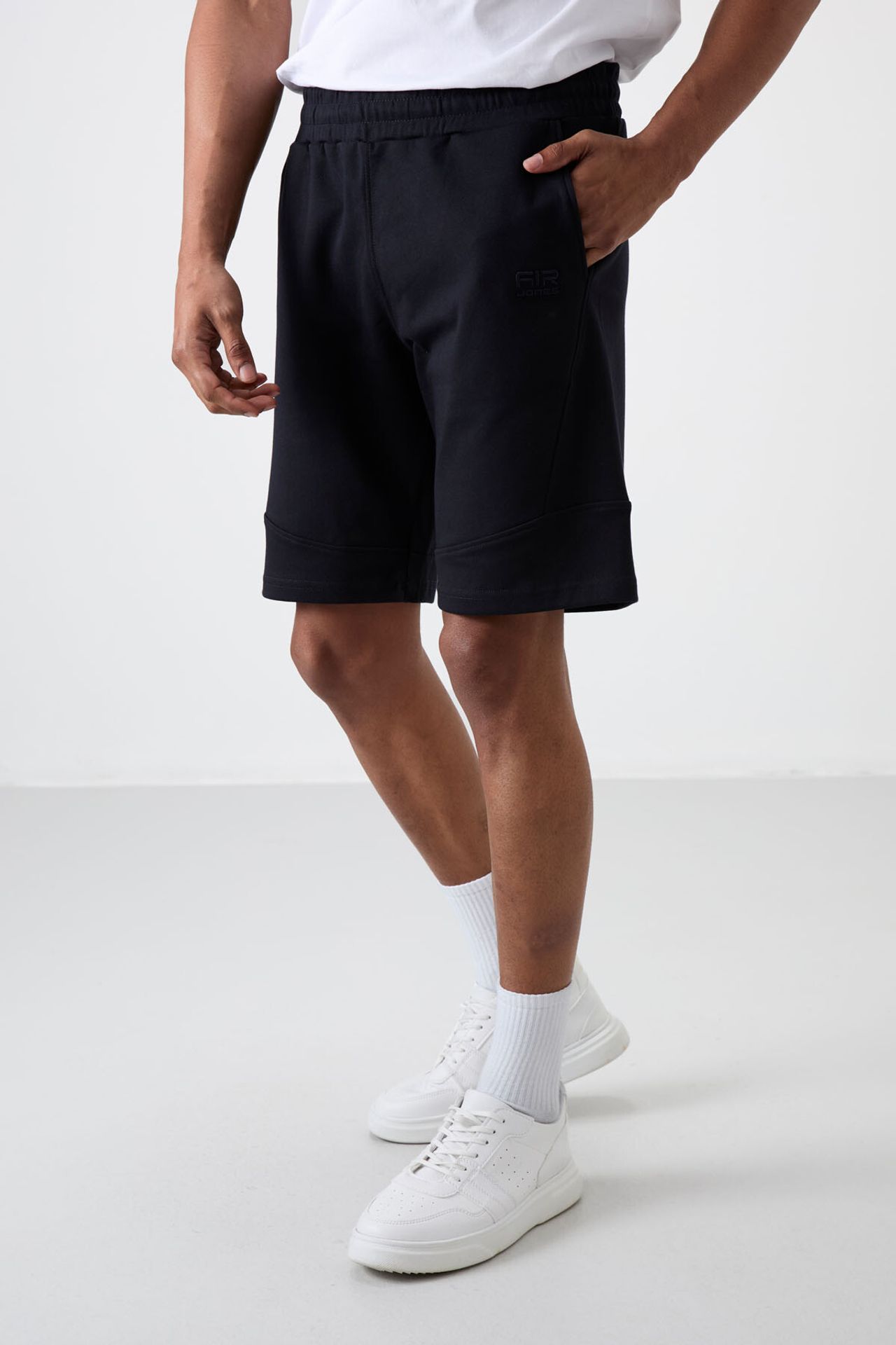 TOMMY Men's Pull-on Sweat Shorts 1