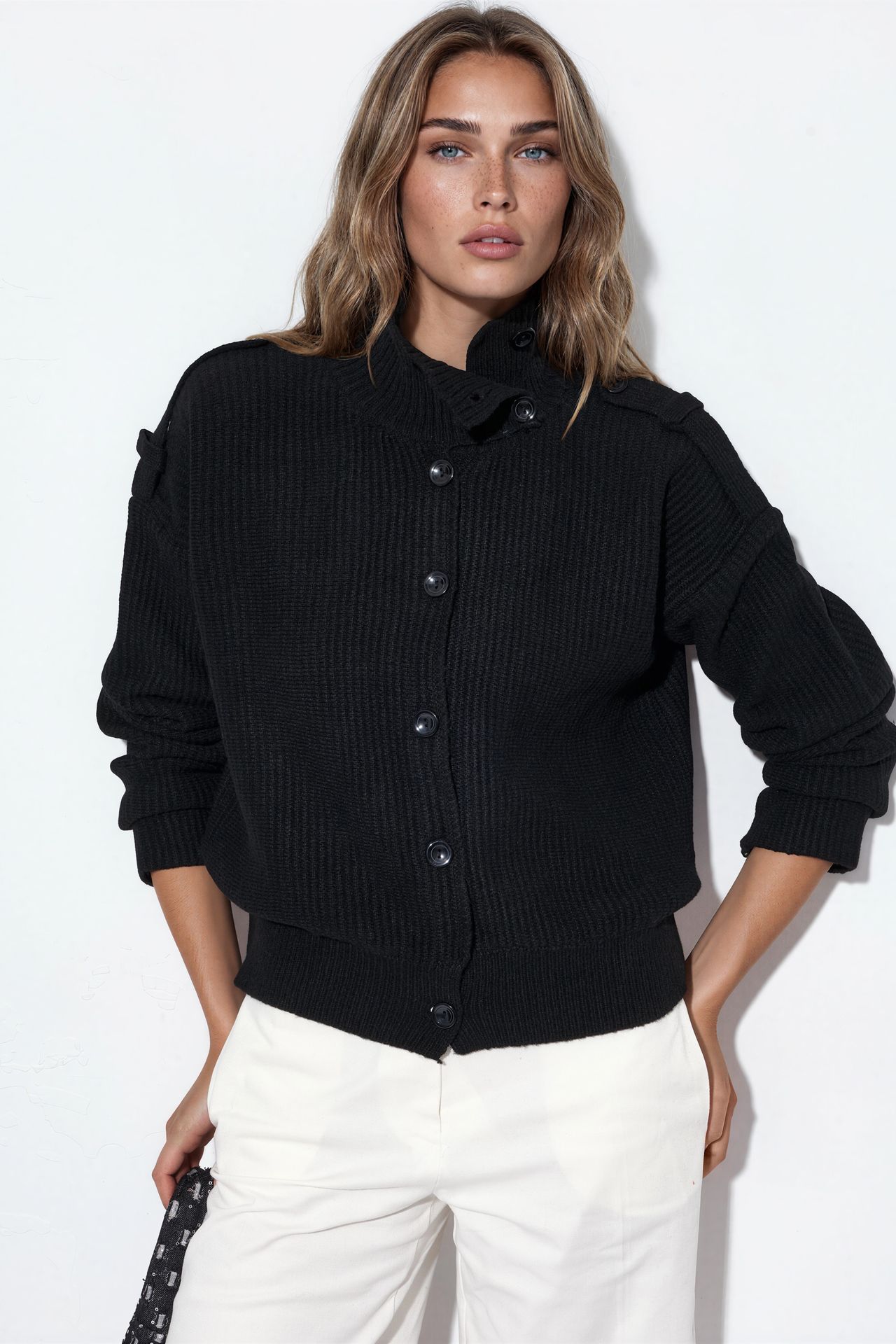 VIORNA Ribbed Half-Turtleneck Button Cardigan 1
