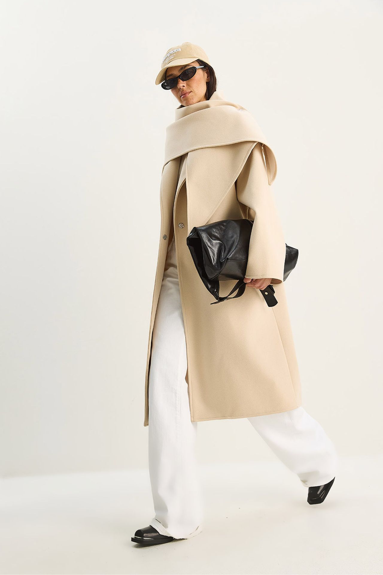 LUCCI Oversized Shawl Collar Buttoned Coat