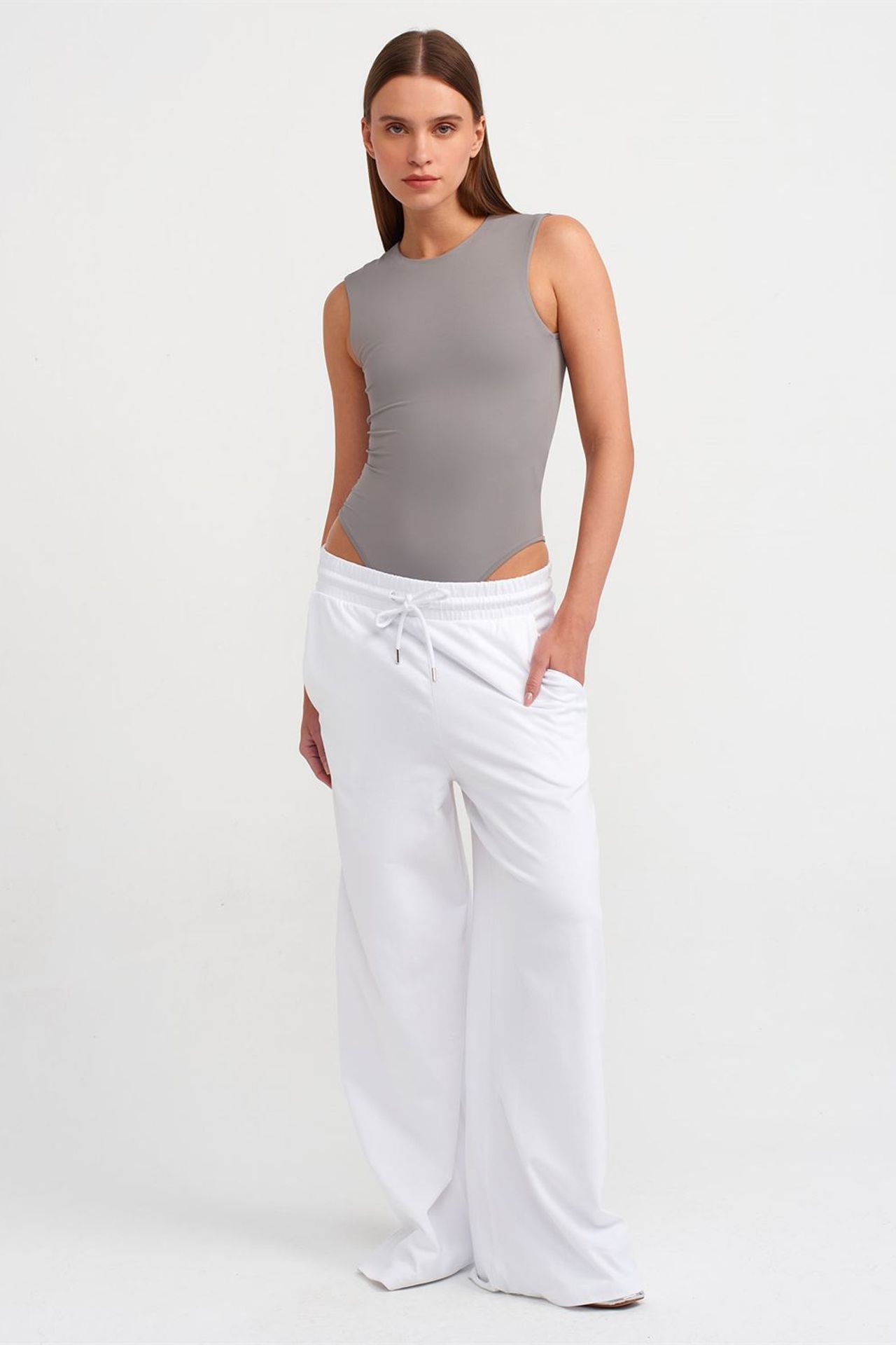 DILVIN Seamless Sleeveless Slim-fit Unitard 3