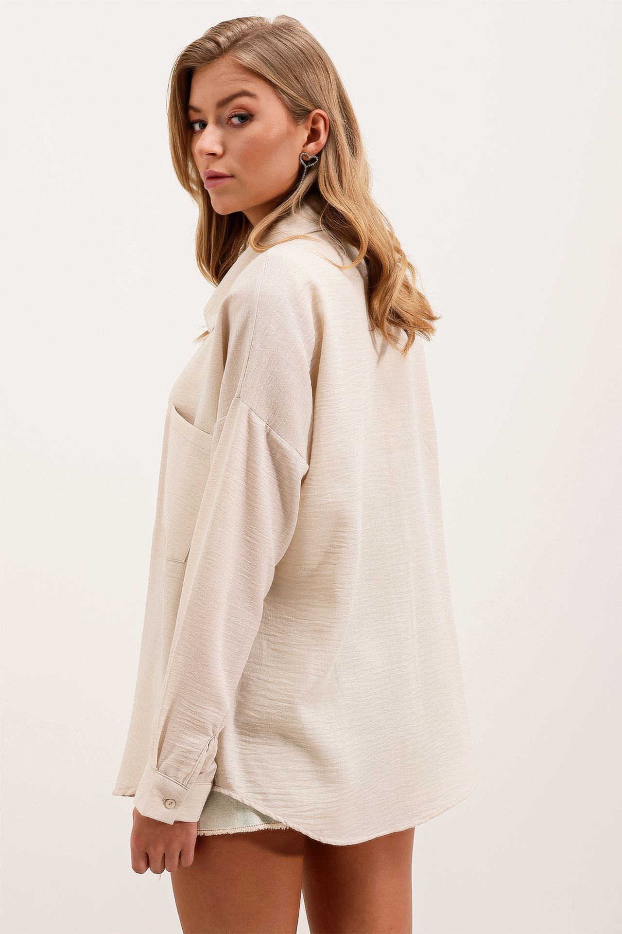 BDART Linen Blended Shirt with Button Closure