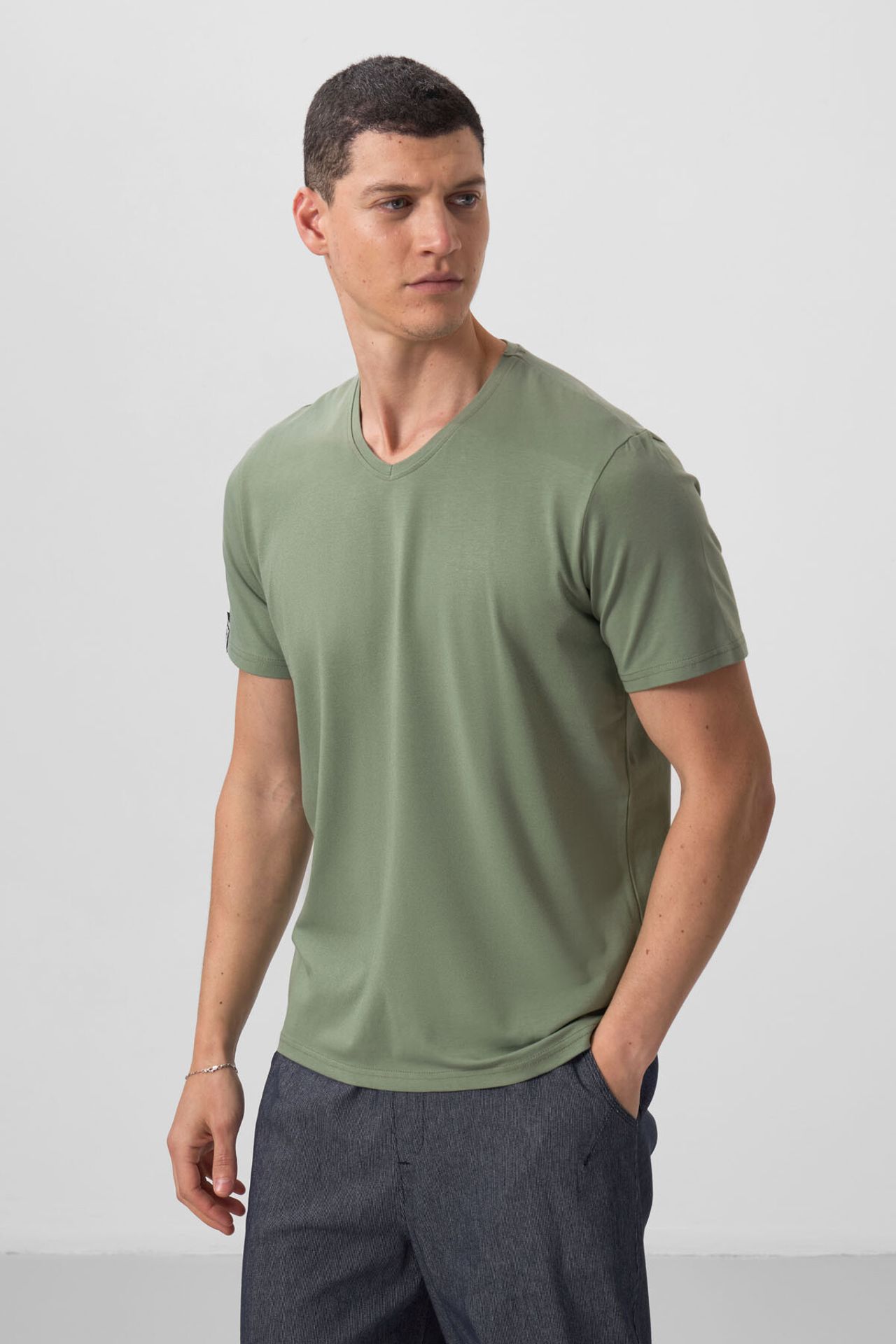 TOMMY Men's V-Neck Short Sleeve T-Shirt 5