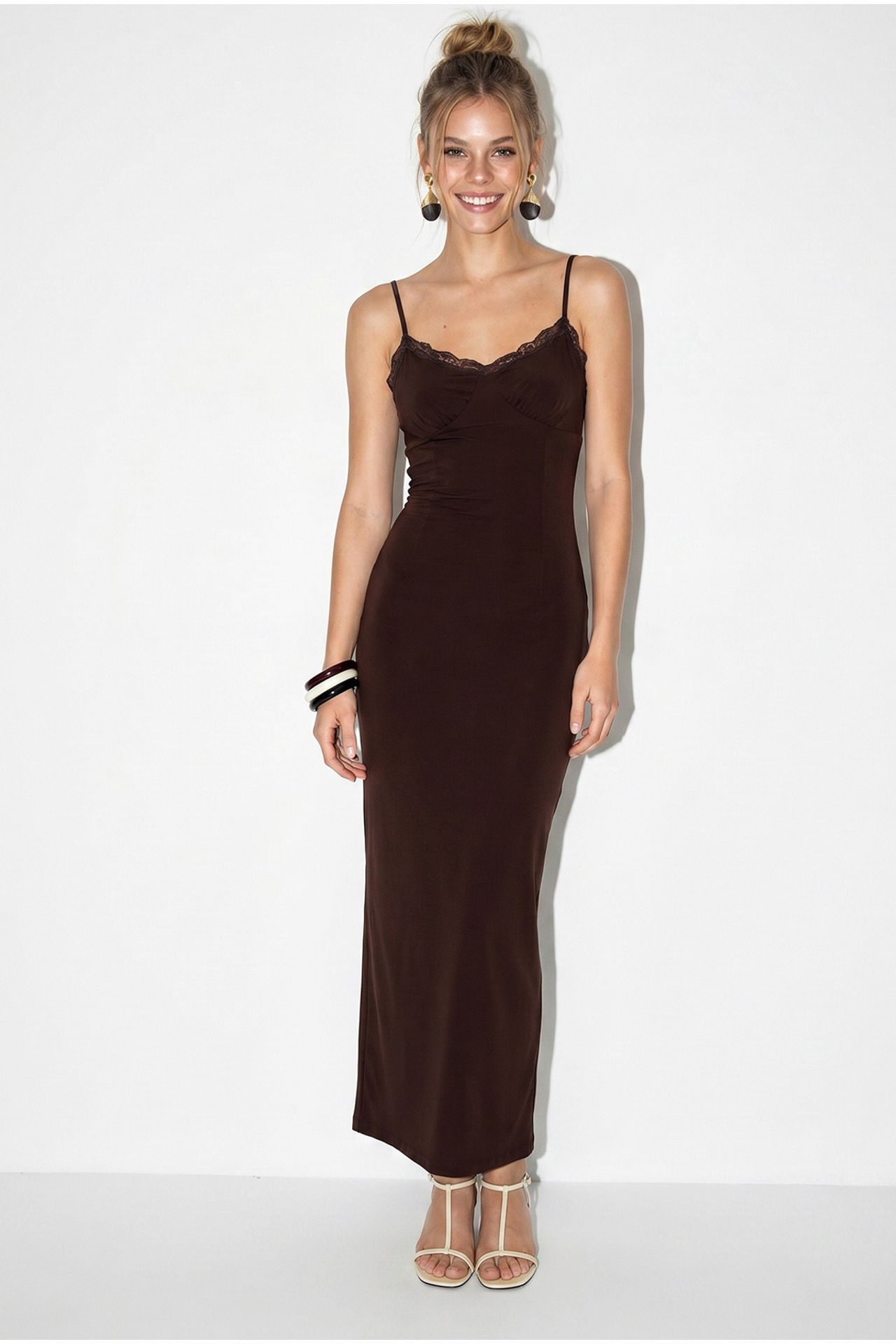 LUCCI Lace Bodycon Maxi Dress 3