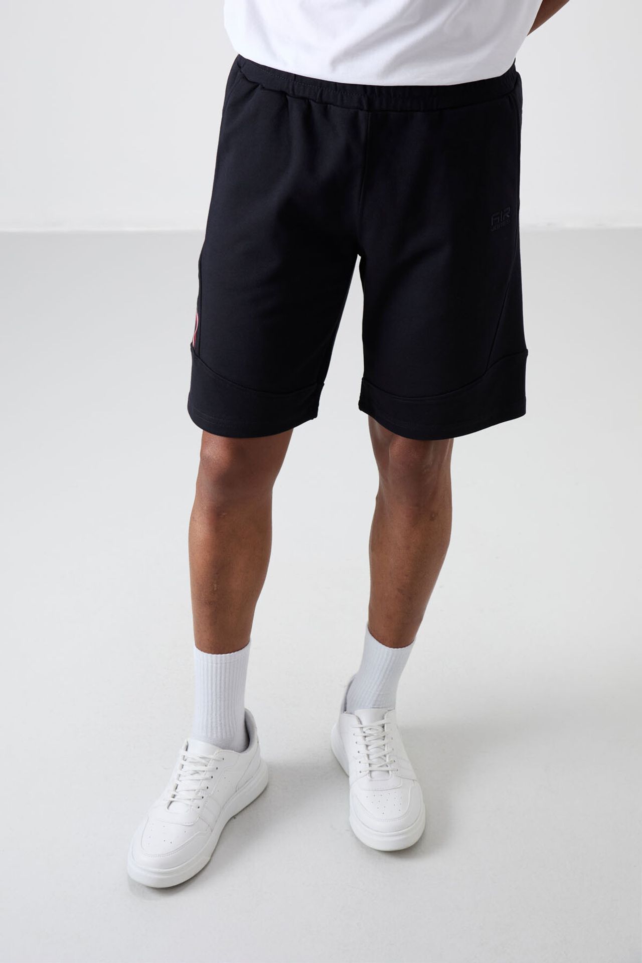 TOMMY Men's Pull-on Sweat Shorts 3