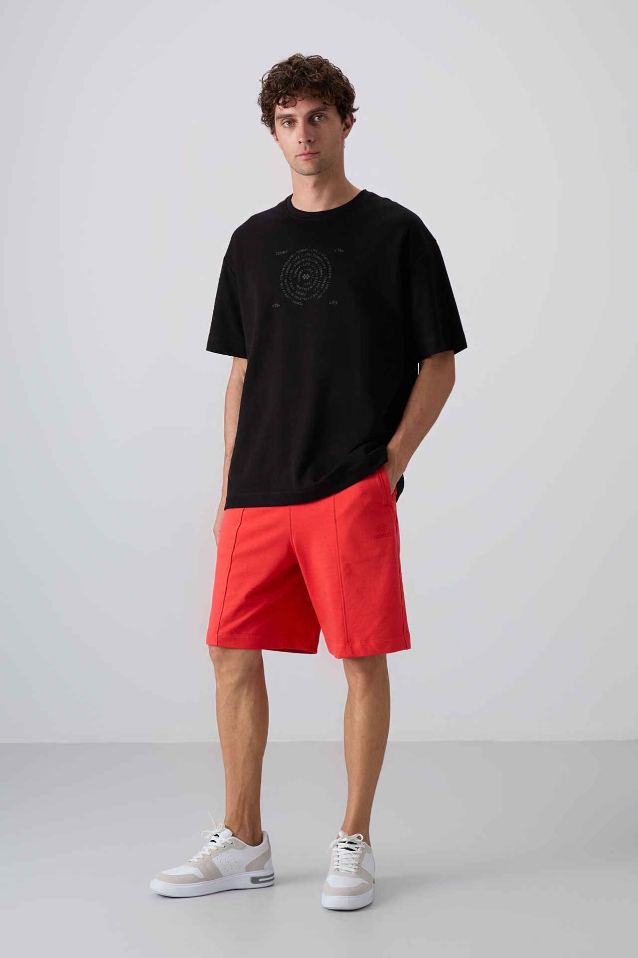 TOMMY Oversized Cotton-Blend Crew Neck T-Shirt 3