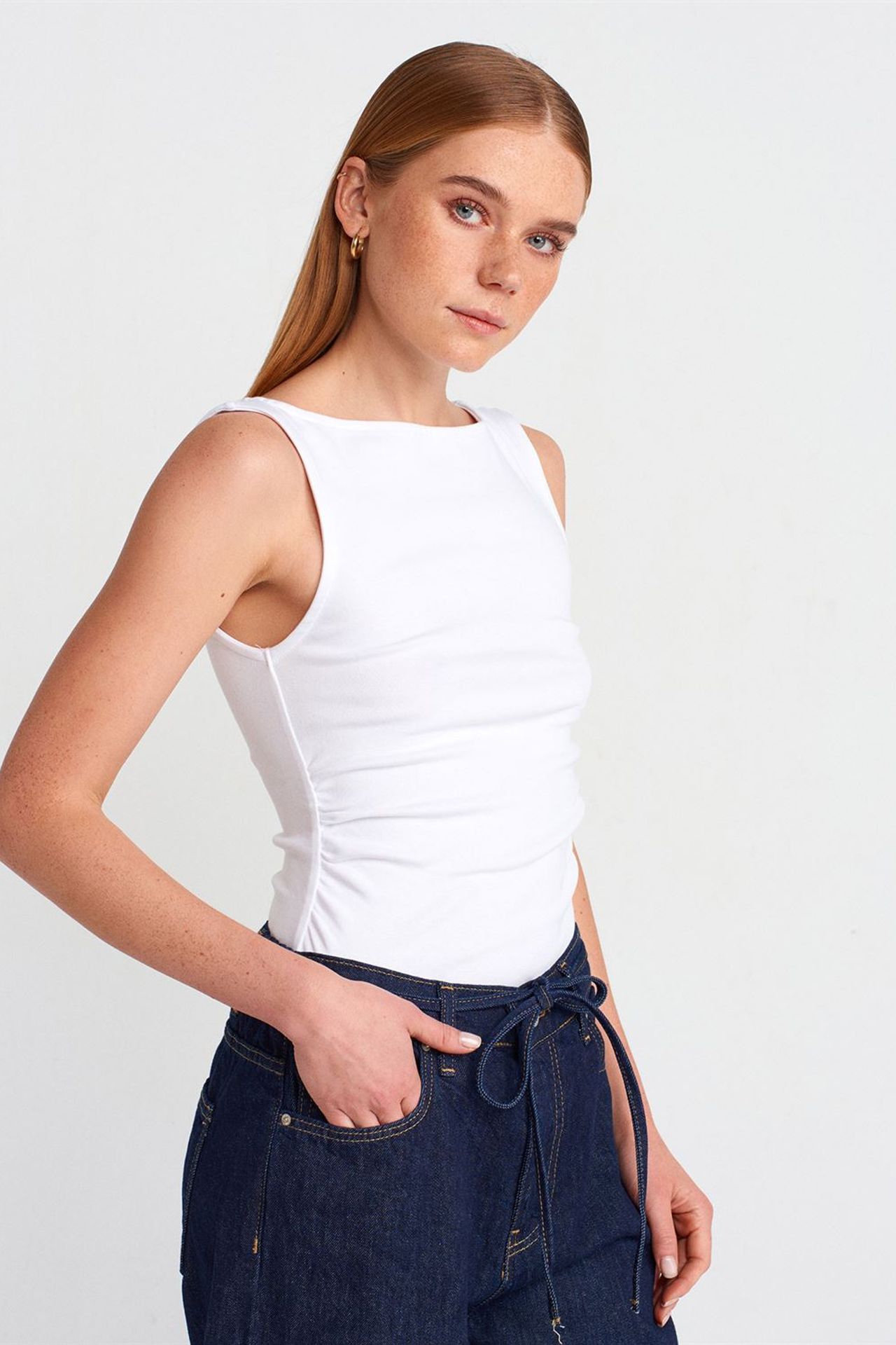 DILVIN Sleeveless Boat Neck Jersey Blouse 1