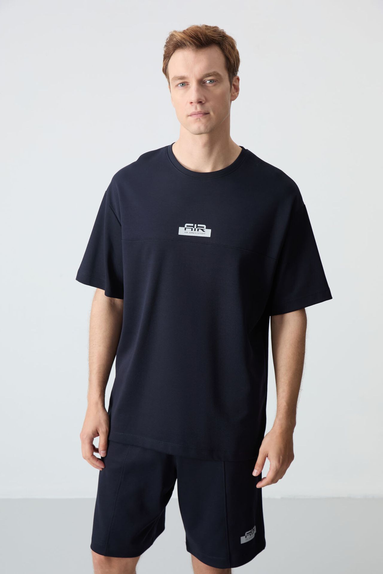 TOMMY Men's Oversized T-Shirt And Shorts Set 2