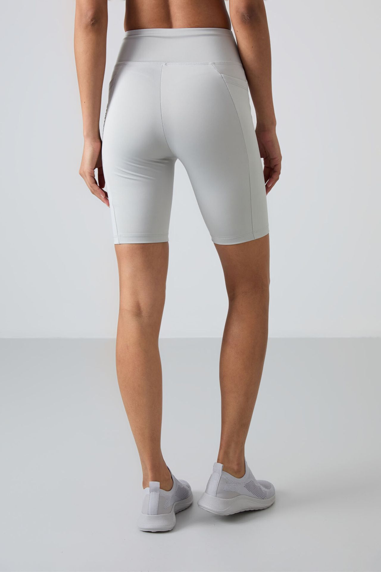 TOMMY High-Waist Short Sports Leggings 6