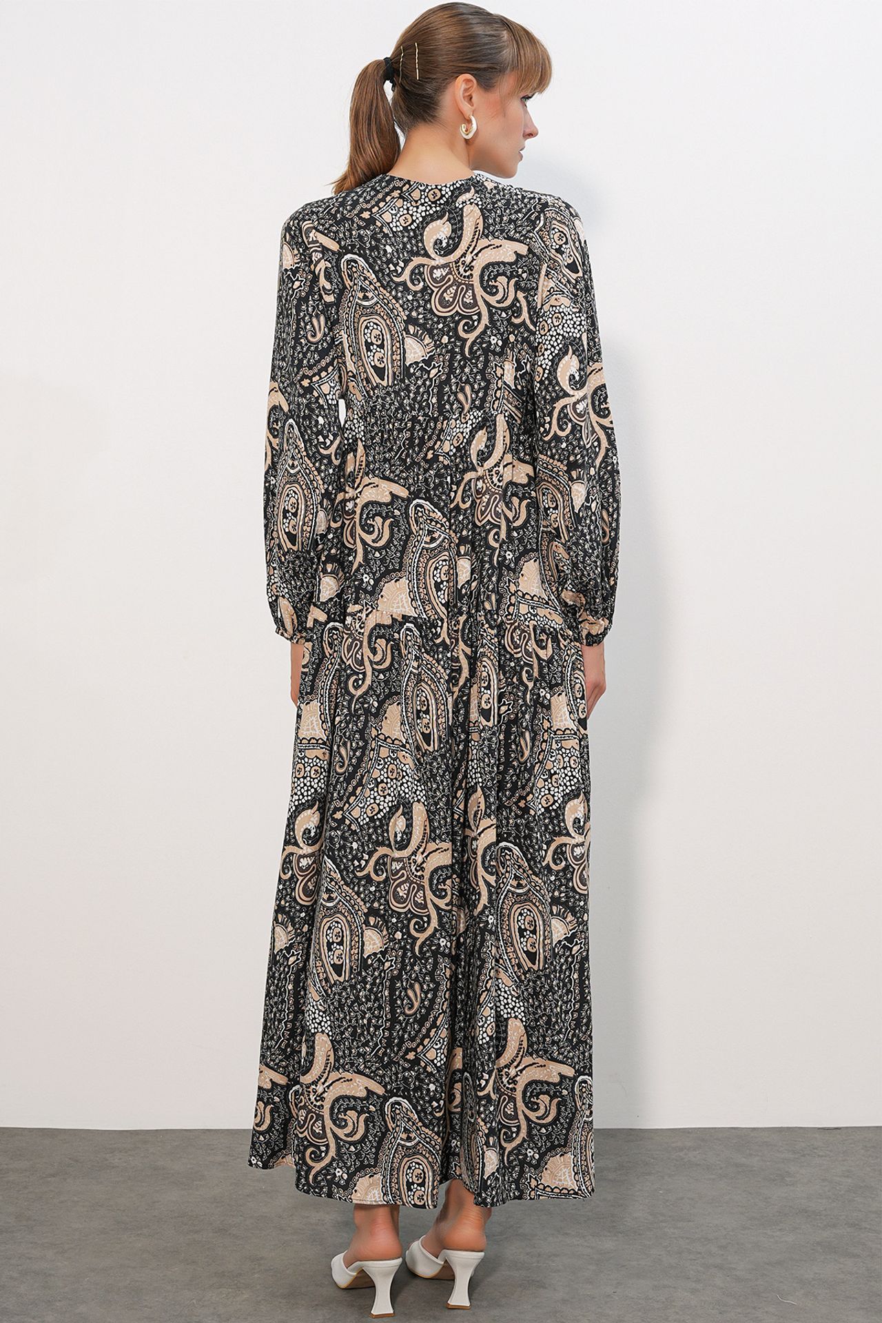 BDART Patterned V-Neck Maxi Dress 5