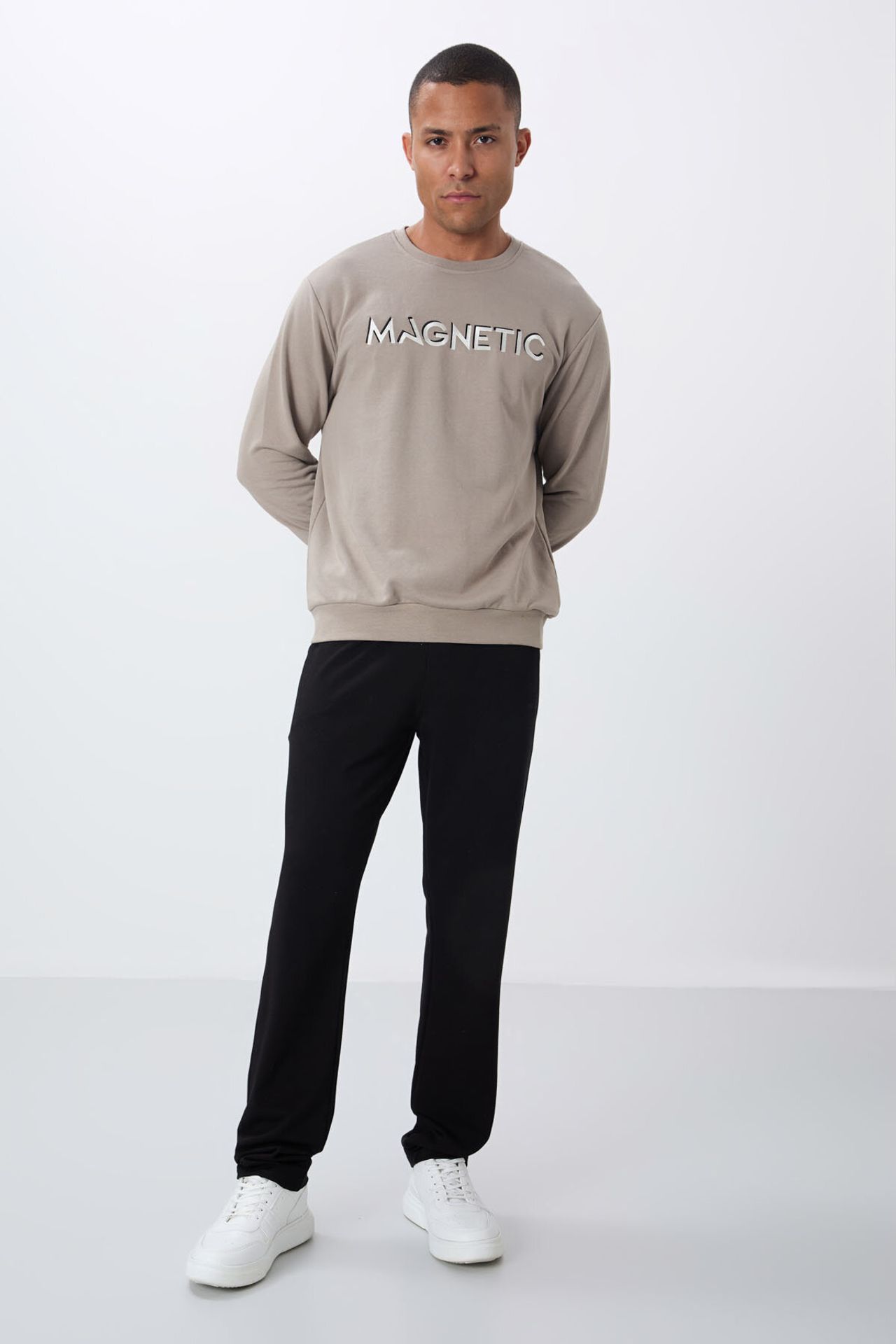 TOMMY Printed Crew Neck Sweatshirt 3