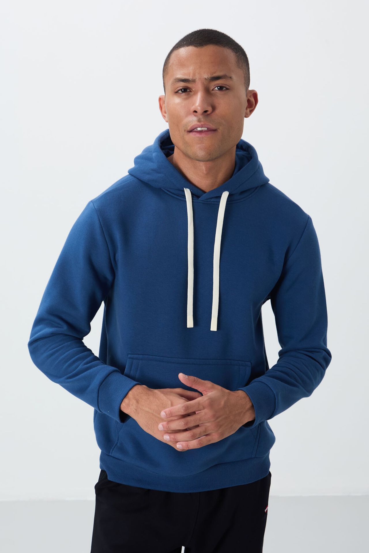 TOMMY Men's Solid Hooded Sweatshirt With Pocket 5