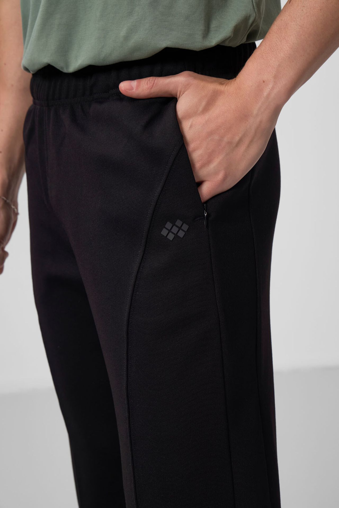 TOMMY Men's Color-Blocked Palazzo Pants 5