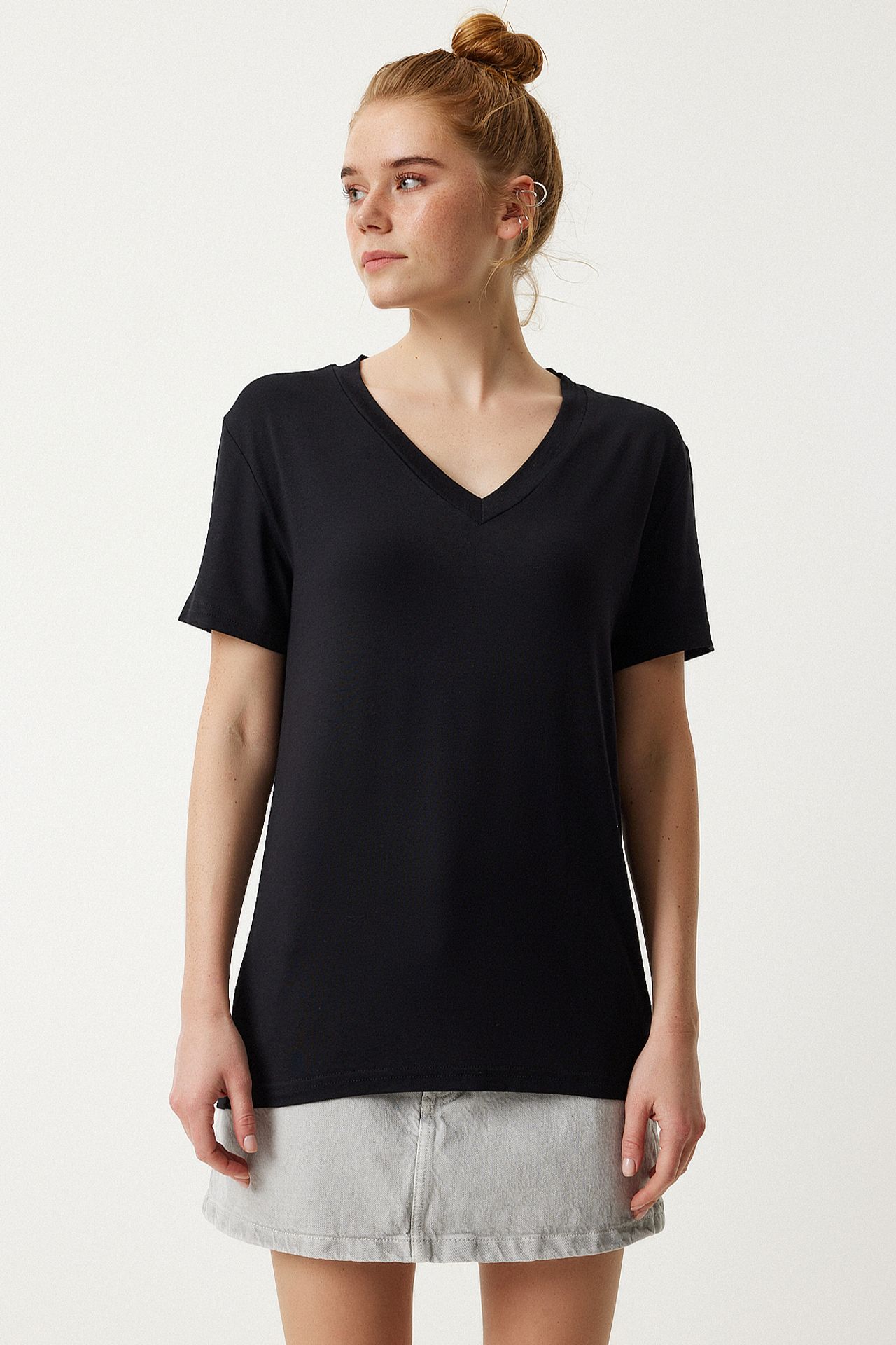 ISTANBUL V-Neck Short Sleeve Plain T-Shirt 4