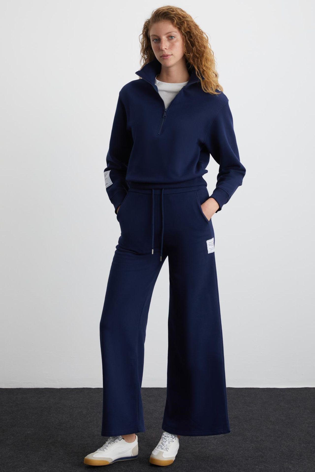 GRIMELANGE Wide Leg Drawstring Joggers 1