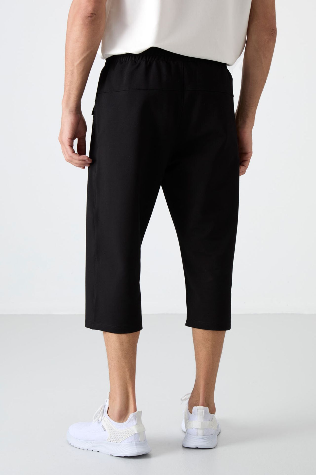 TOMMY Men's Capri Cycling Shorts 6
