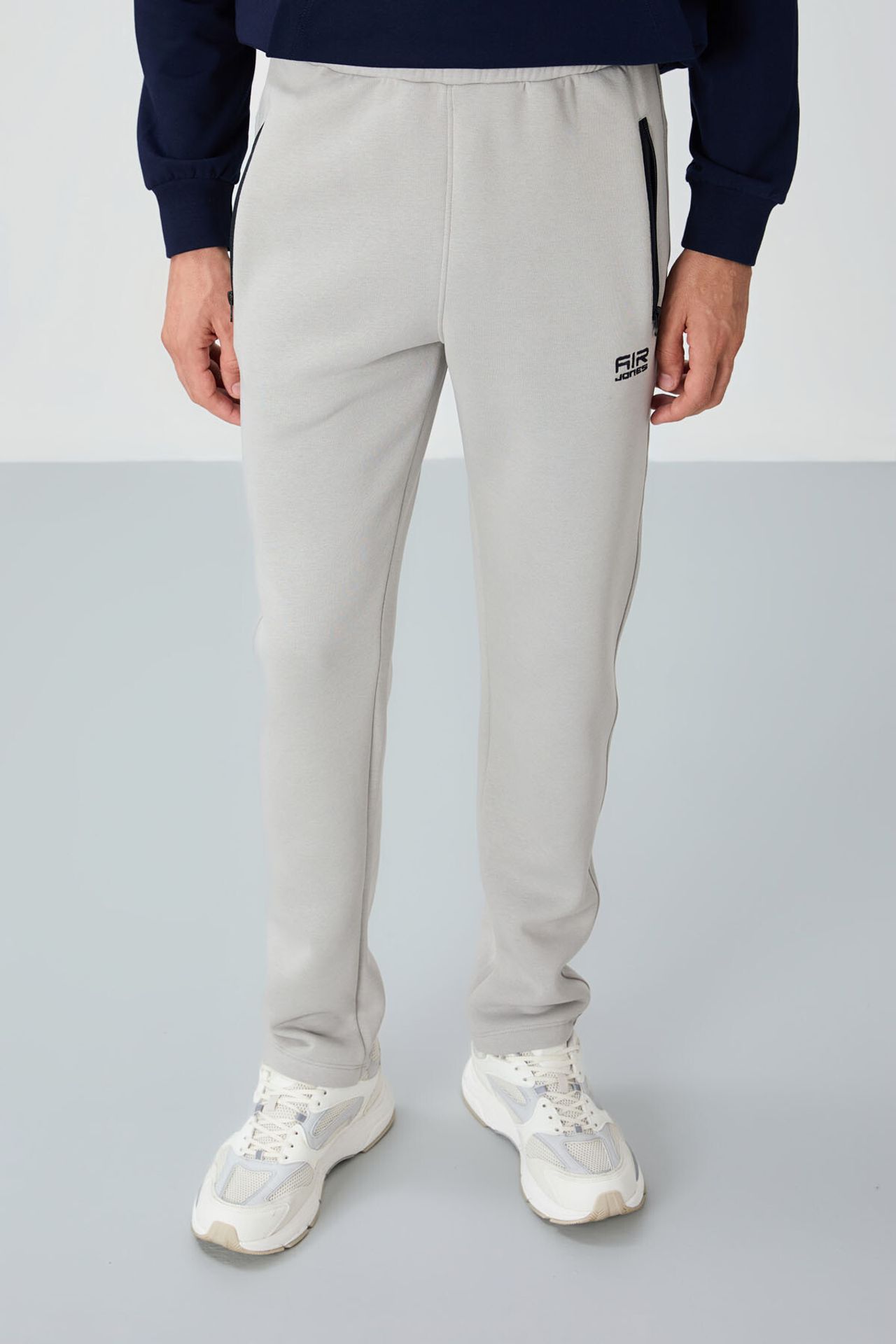 TOMMY Men's Regular Fit Fleece Sweatpants 3