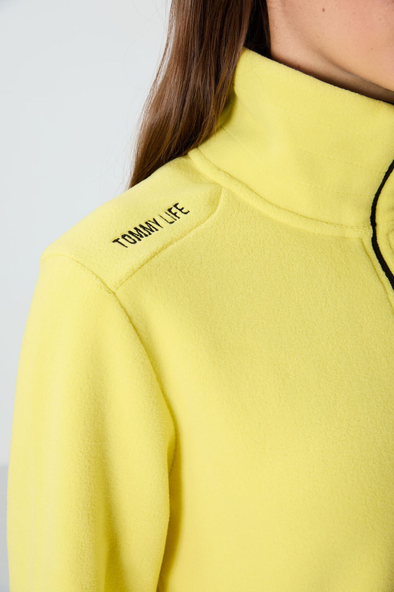 TOMMY Women's Plush Zip-Front Sweatshirt 5