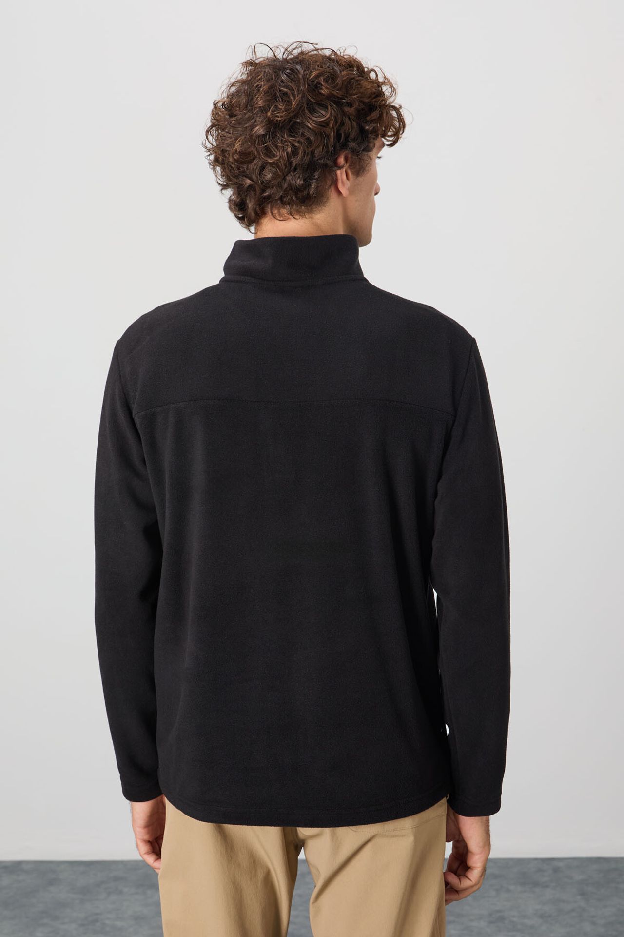 TOMMY Men's Plush Half-Zip Sweatshirt 5
