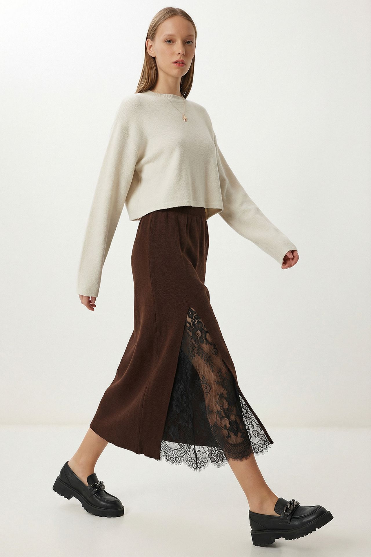 ISTANBUL High Waist Lace Maxi Skirt 1