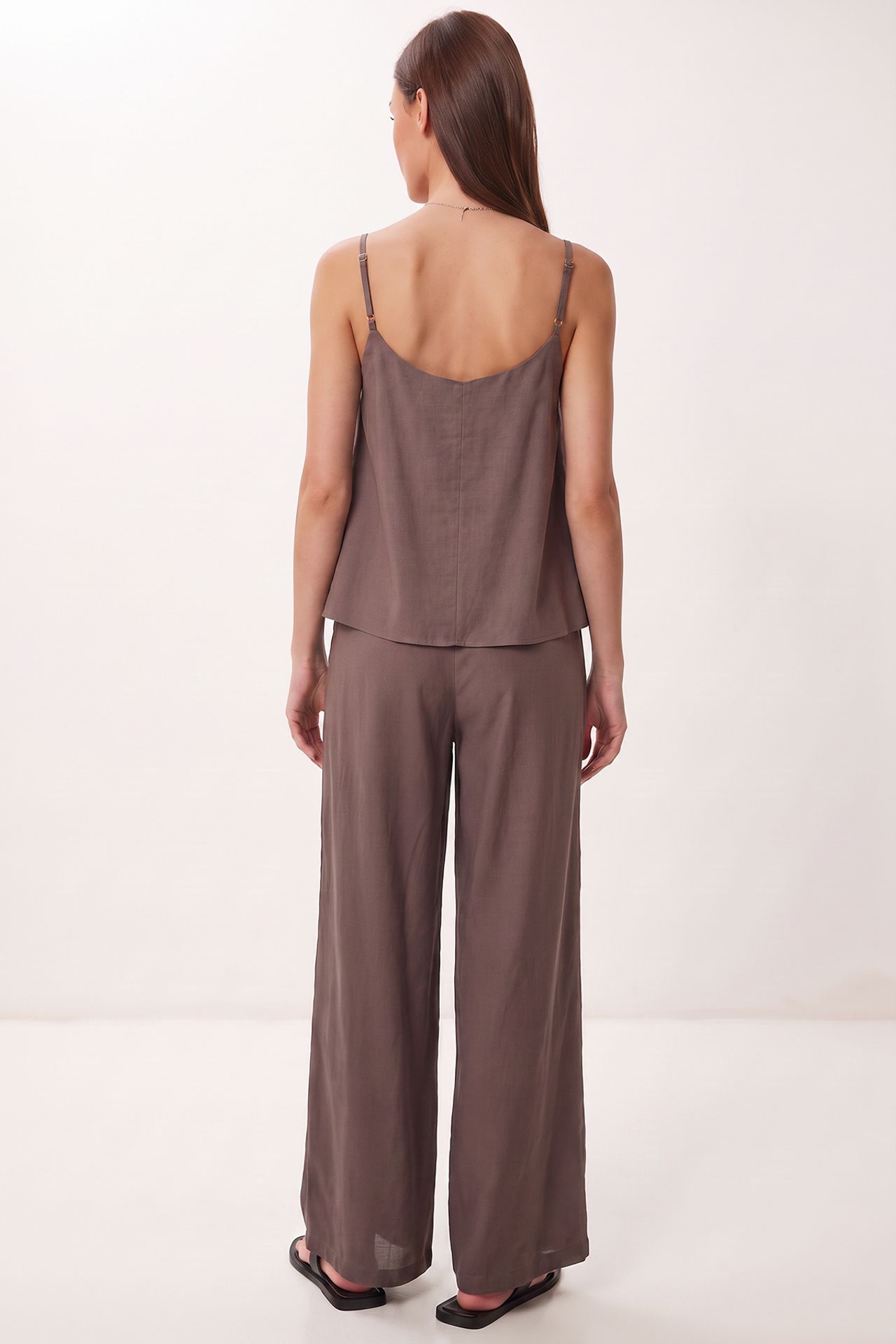 ISTANBUL V-Neck Sleeveless Two-Piece Coord Set with Wide Leg Pants 5