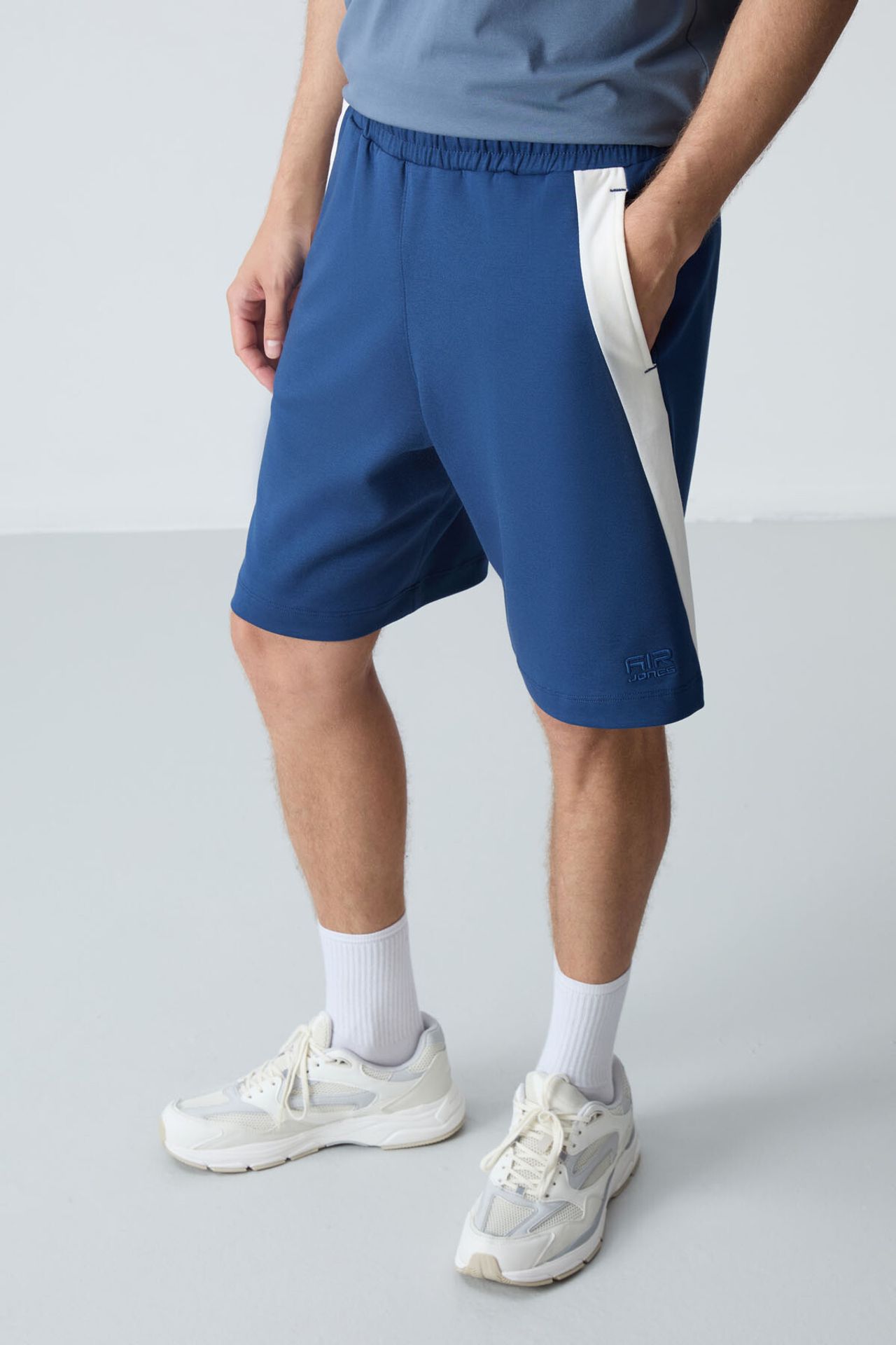 TOMMY Men's Cotton Blend Sweat Shorts 2