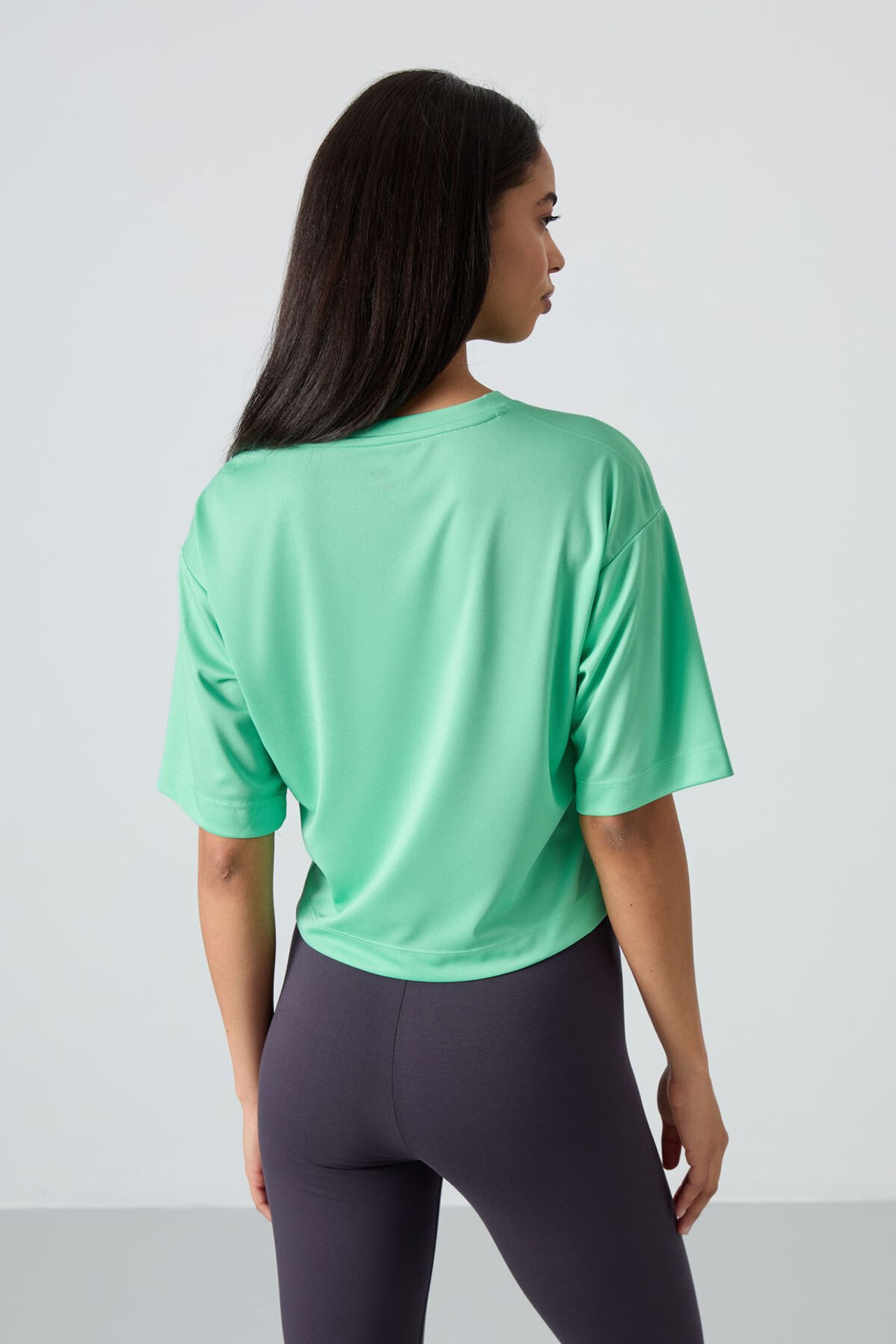TOMMY Oversized Crew Neck T-Shirt With Pocket 6