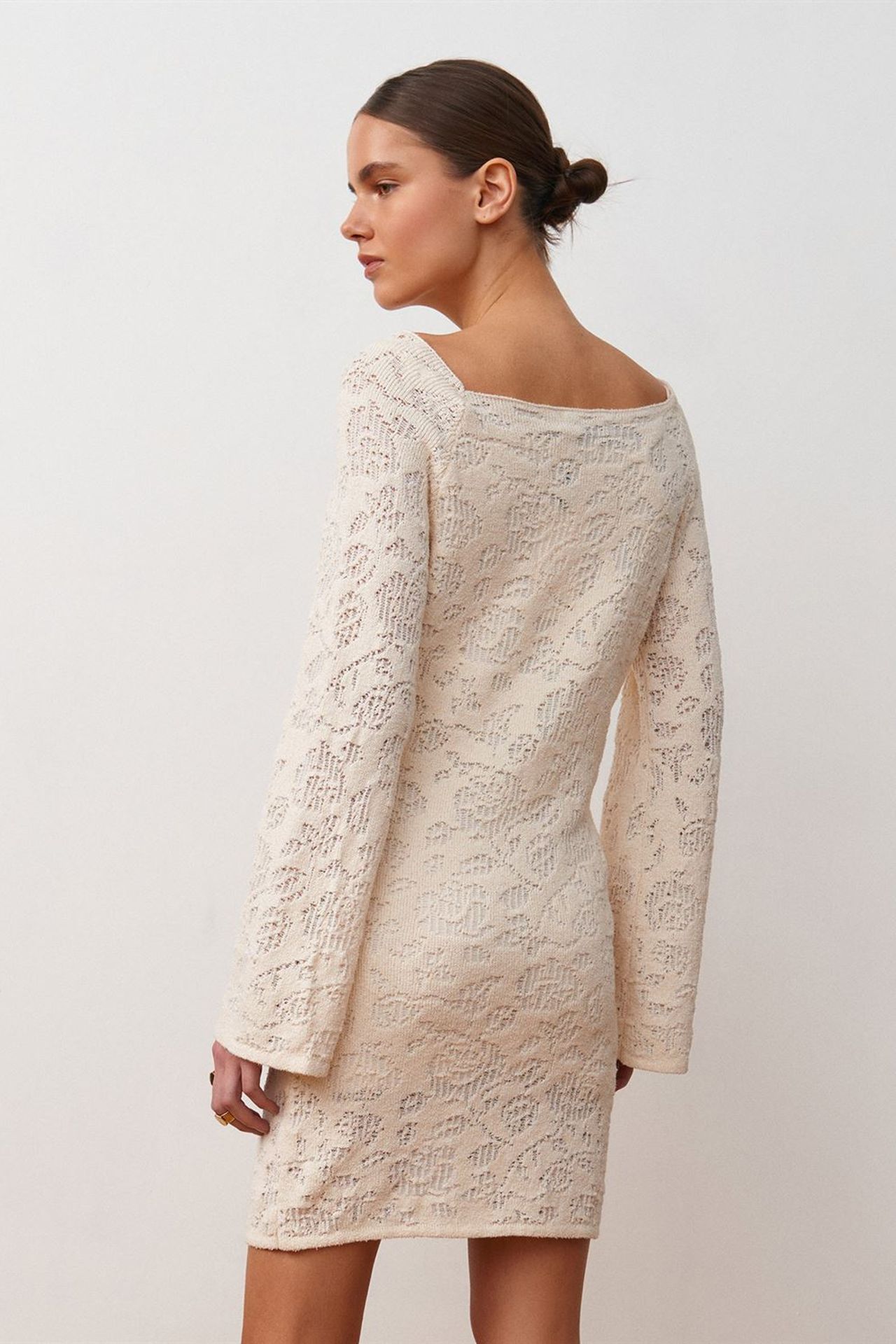 DILVIN Fitted Lace Mini Dress 2