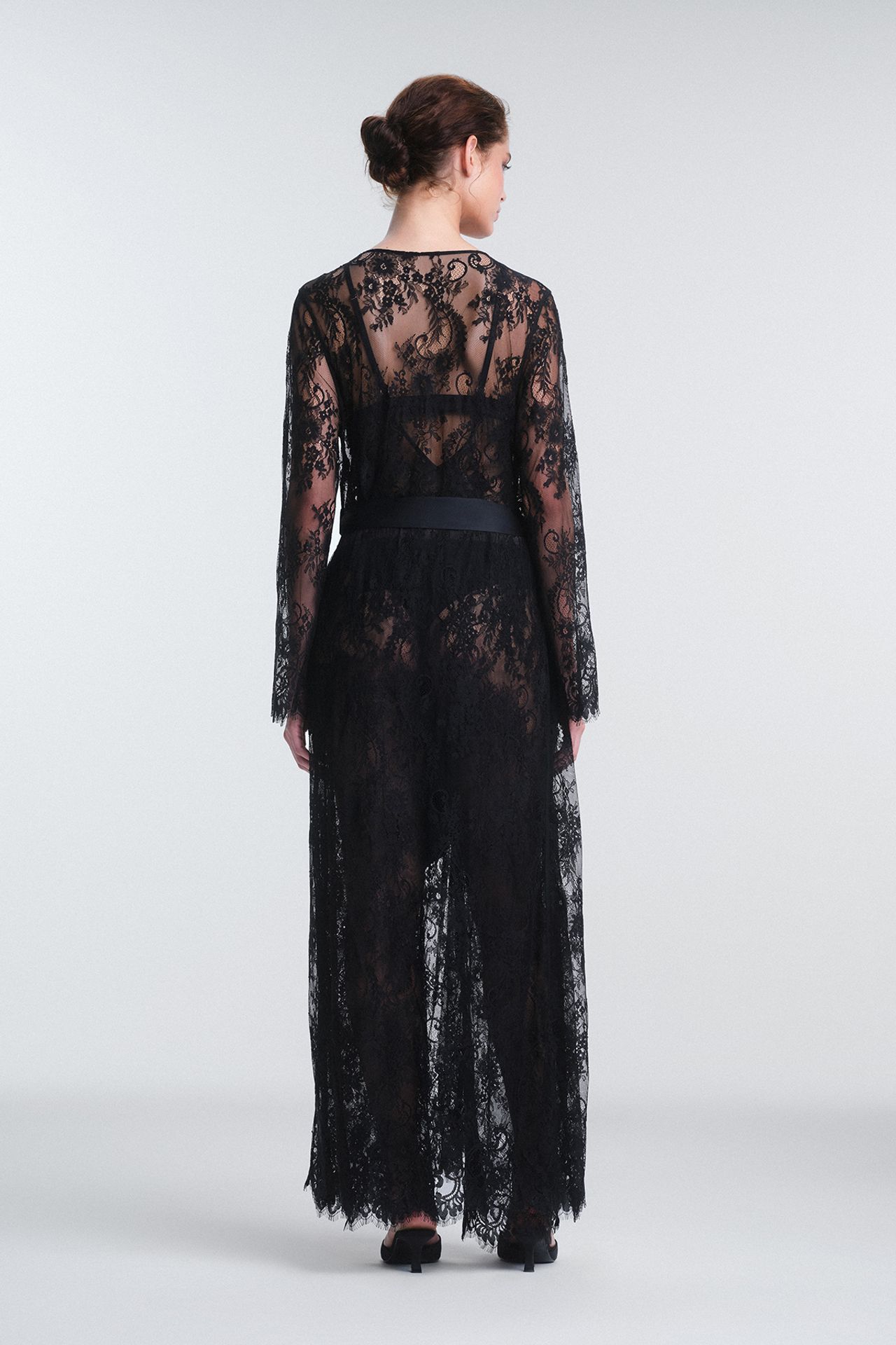 PENTI Pirra Lace Robe Privee Collection 3