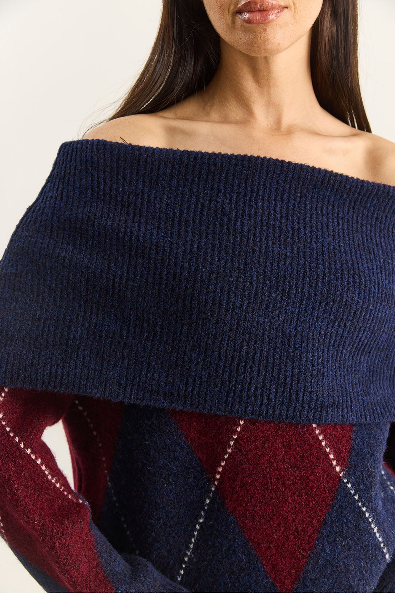 LUCCI Madonna Collar Knitted Sweater with Baklava Pattern 5