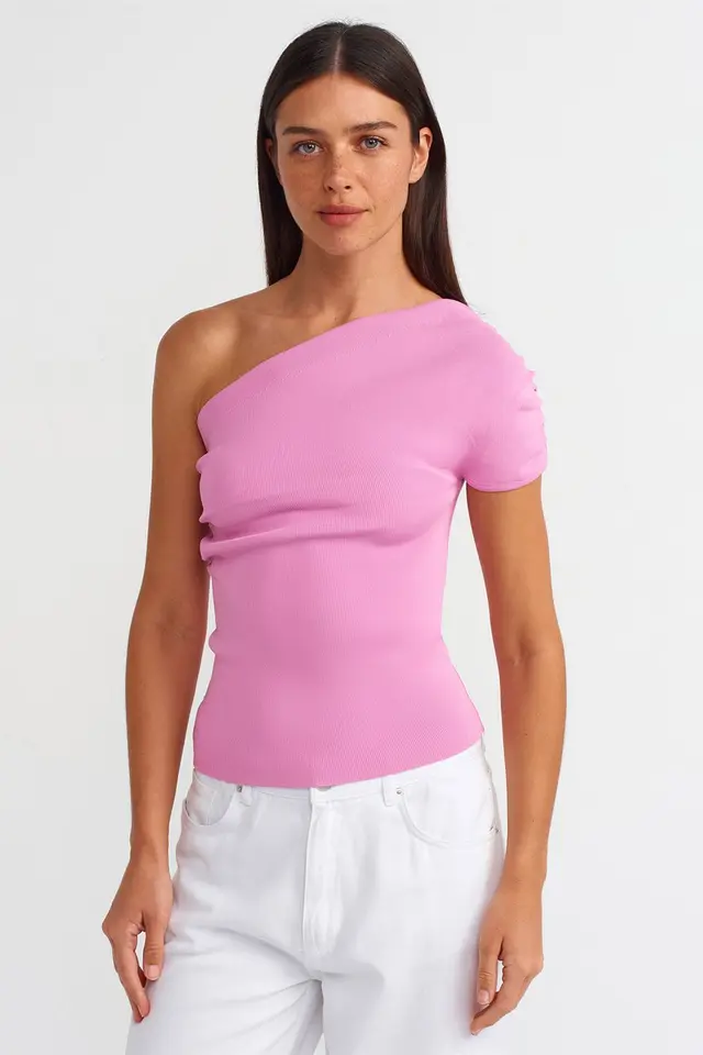 DILVIN Slim Fit Asymmetrical Knit Blouse