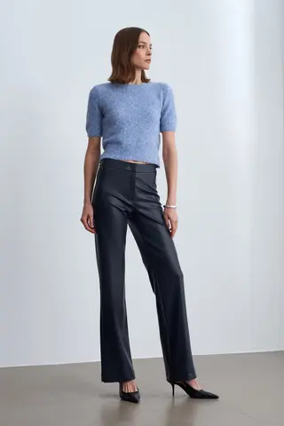 Siyah